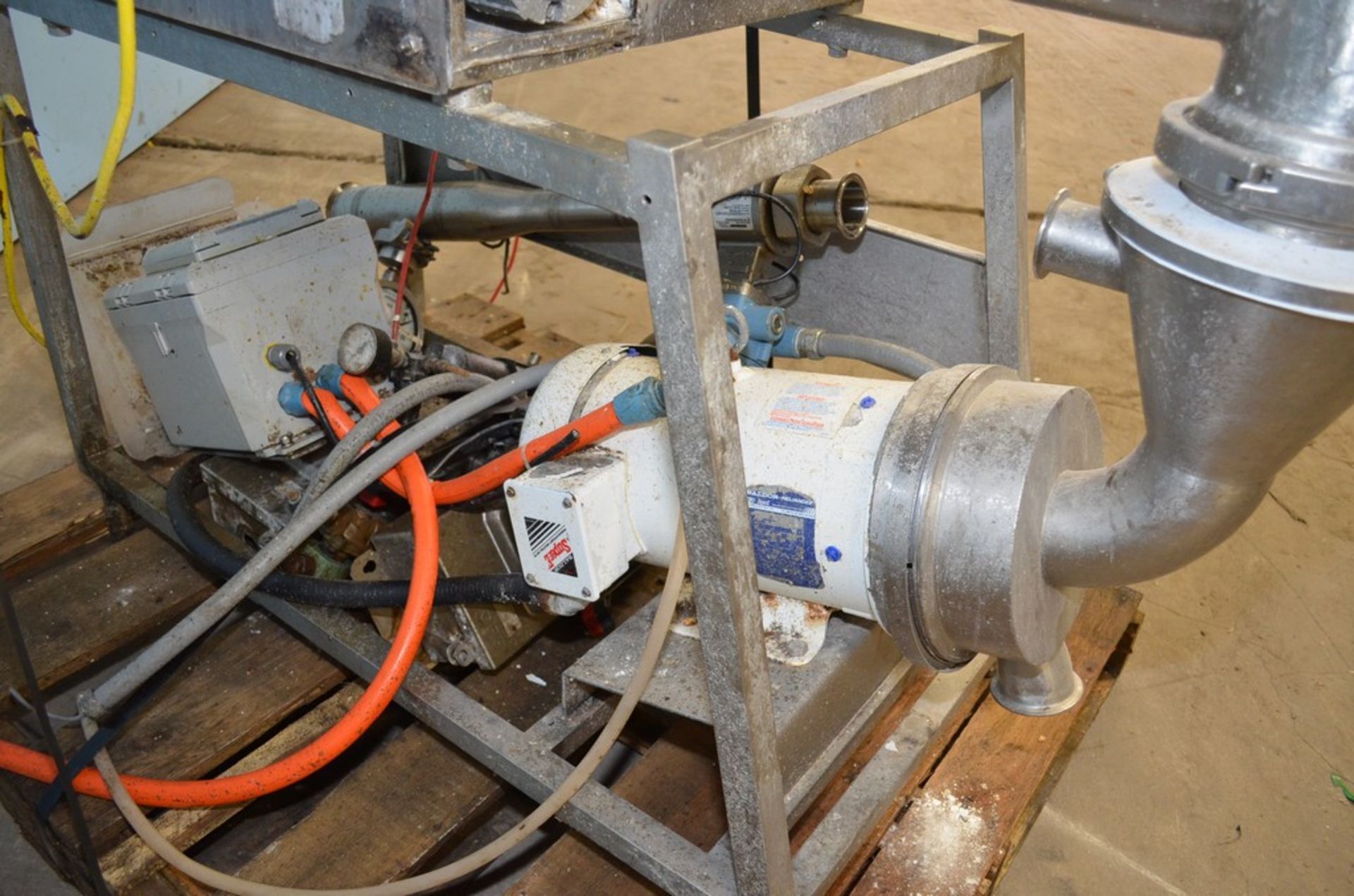 Dry and Liquid Ingredient Blending Skid with Dry Ingredient Auger Feeder. 5 HP S/S Rotary Impeller - Image 8 of 9