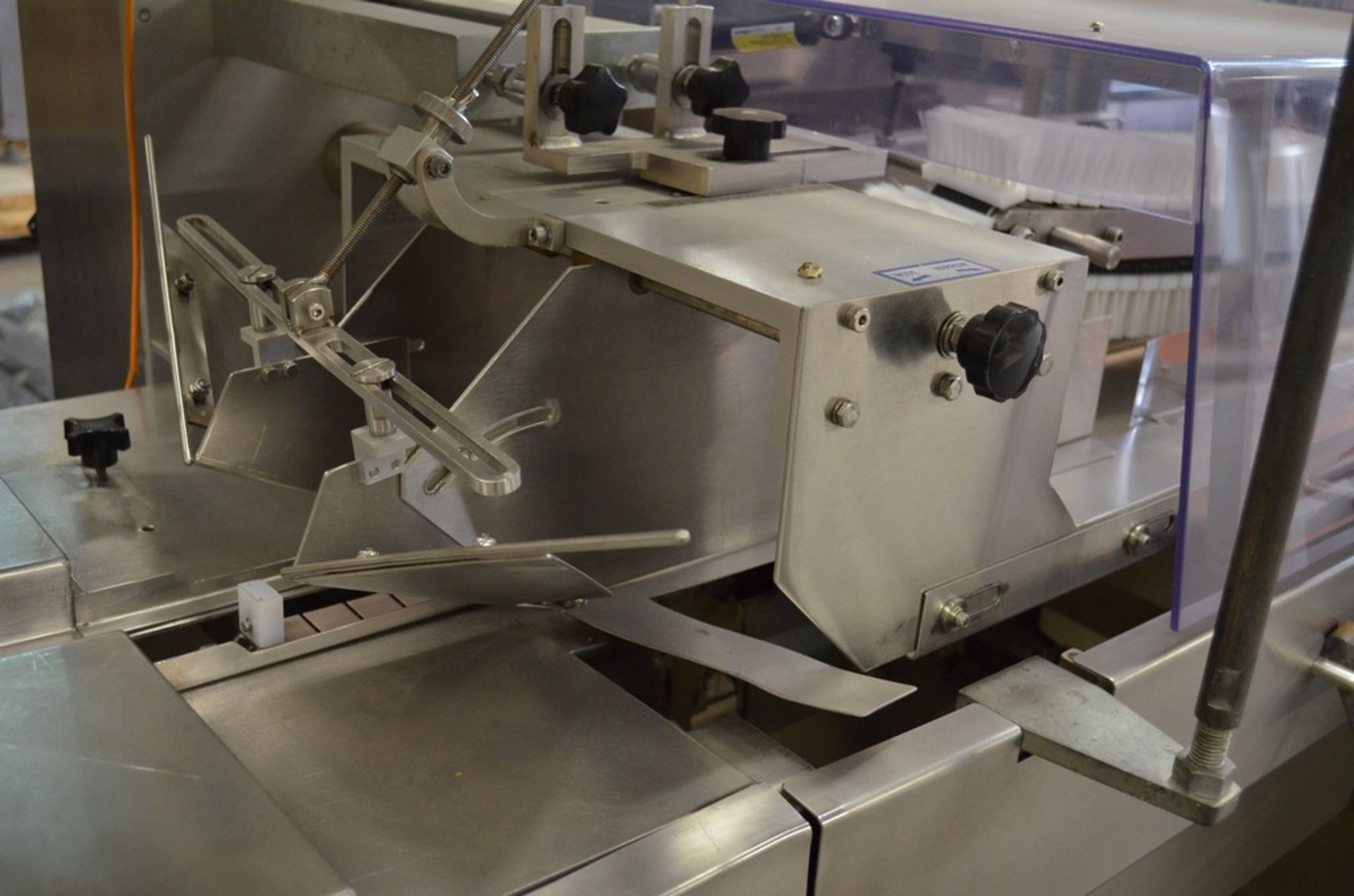 Formost Fuji Corp RHFW3480B Right Hand S/S One-Up Horizontal Flow Wrapper with Gas Flush System. - Image 5 of 20