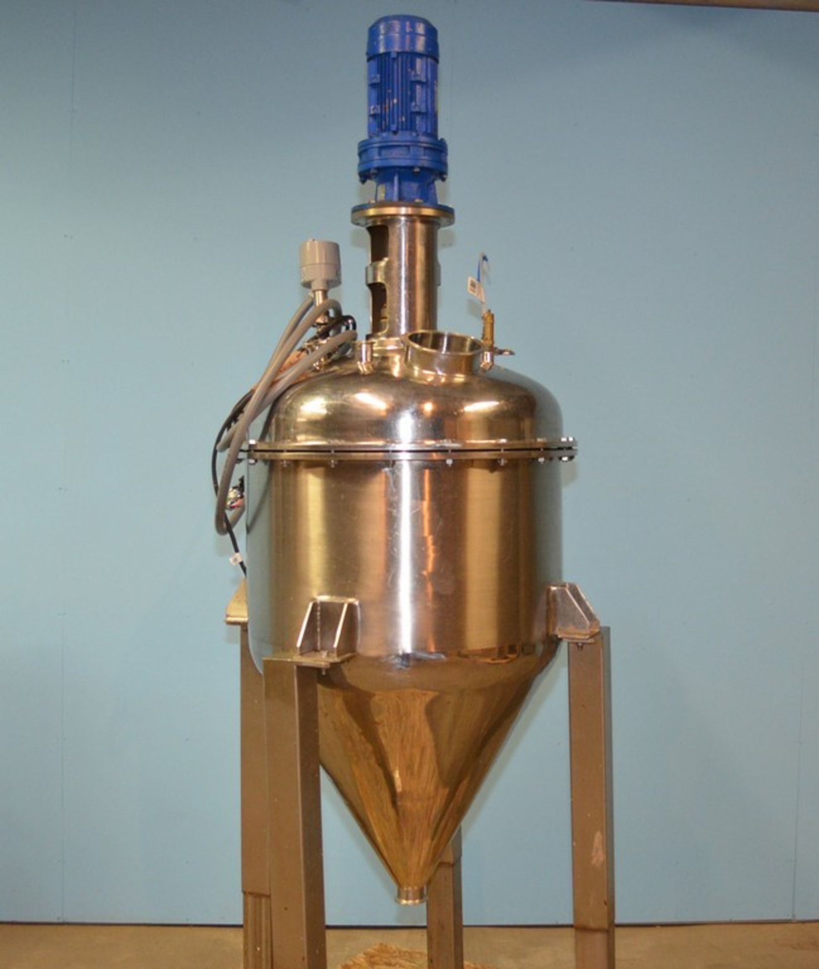 Approx 50 Gallon S/S Agitated Pressure Kettle. Top Entering Vertical Sigma-Style Agitator.