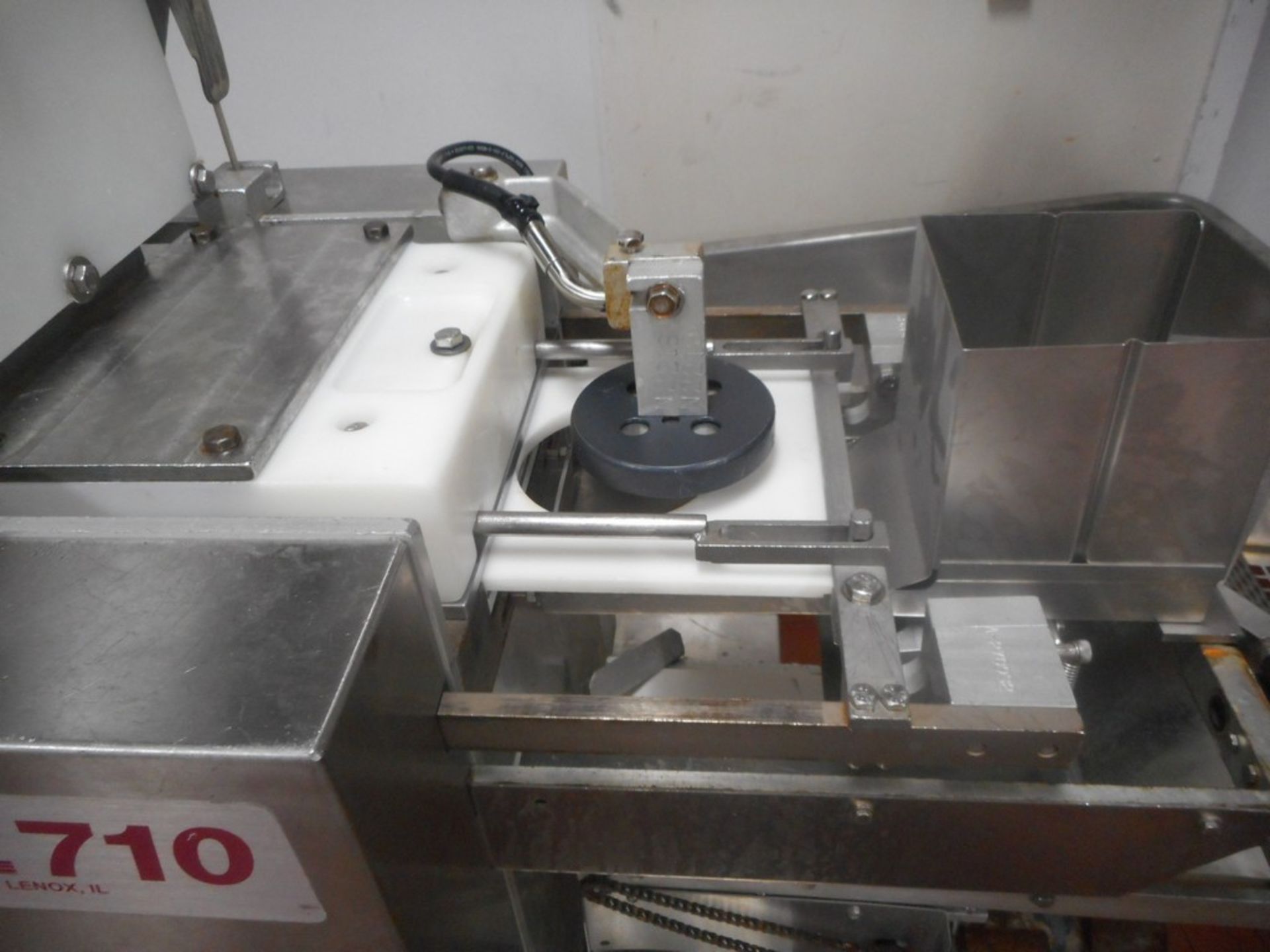 Nutec Manufacturing 710 S/S Patty Former with Paper Feed Inserter, Dual Auger Agitator with - Image 15 of 16