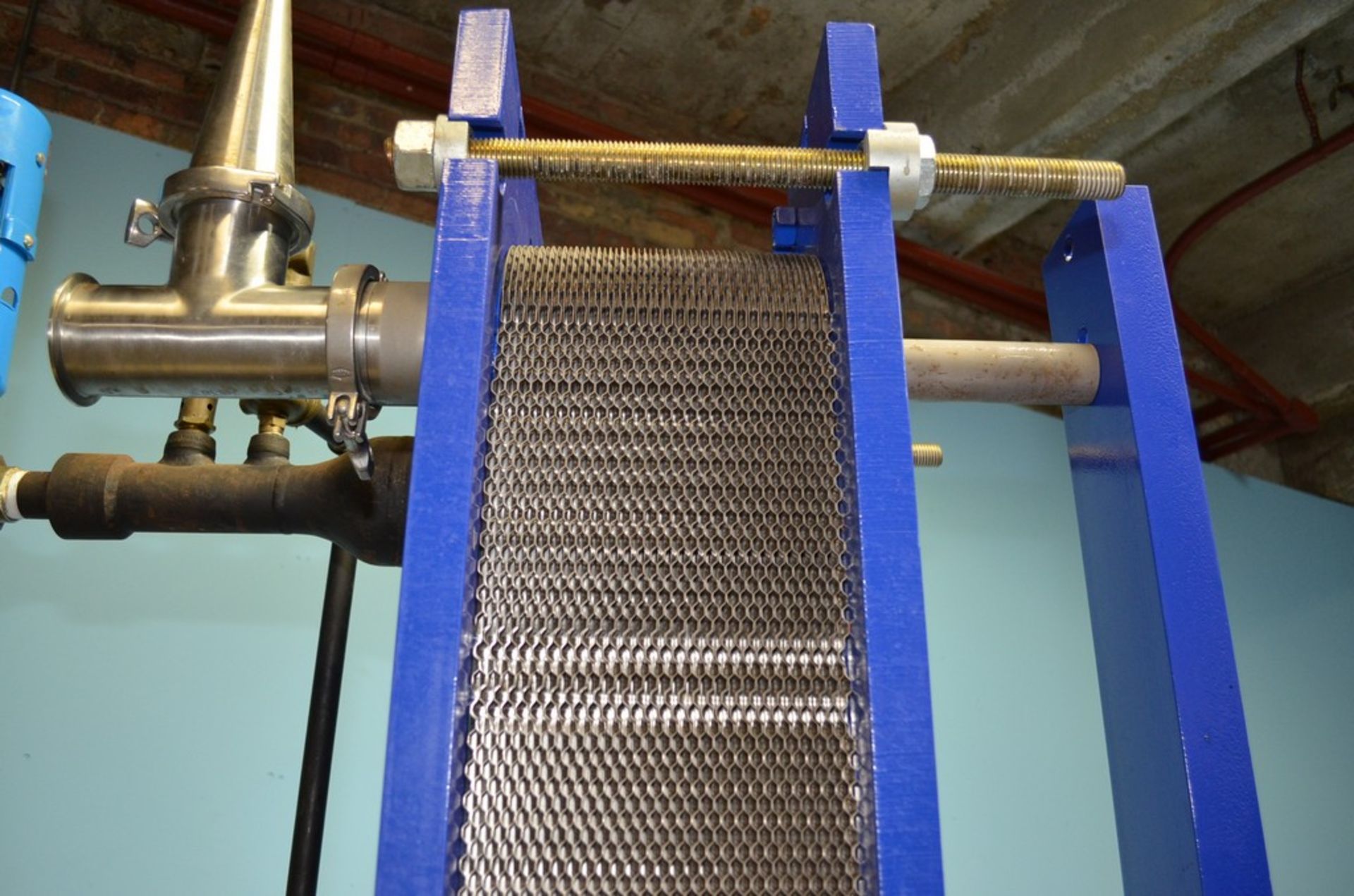 Paul Mueller Co AT40ICLF80 S/S 329 Sq Ft (approx.) Plate and Frame Heat Exchanger. Maximum Working - Image 6 of 11