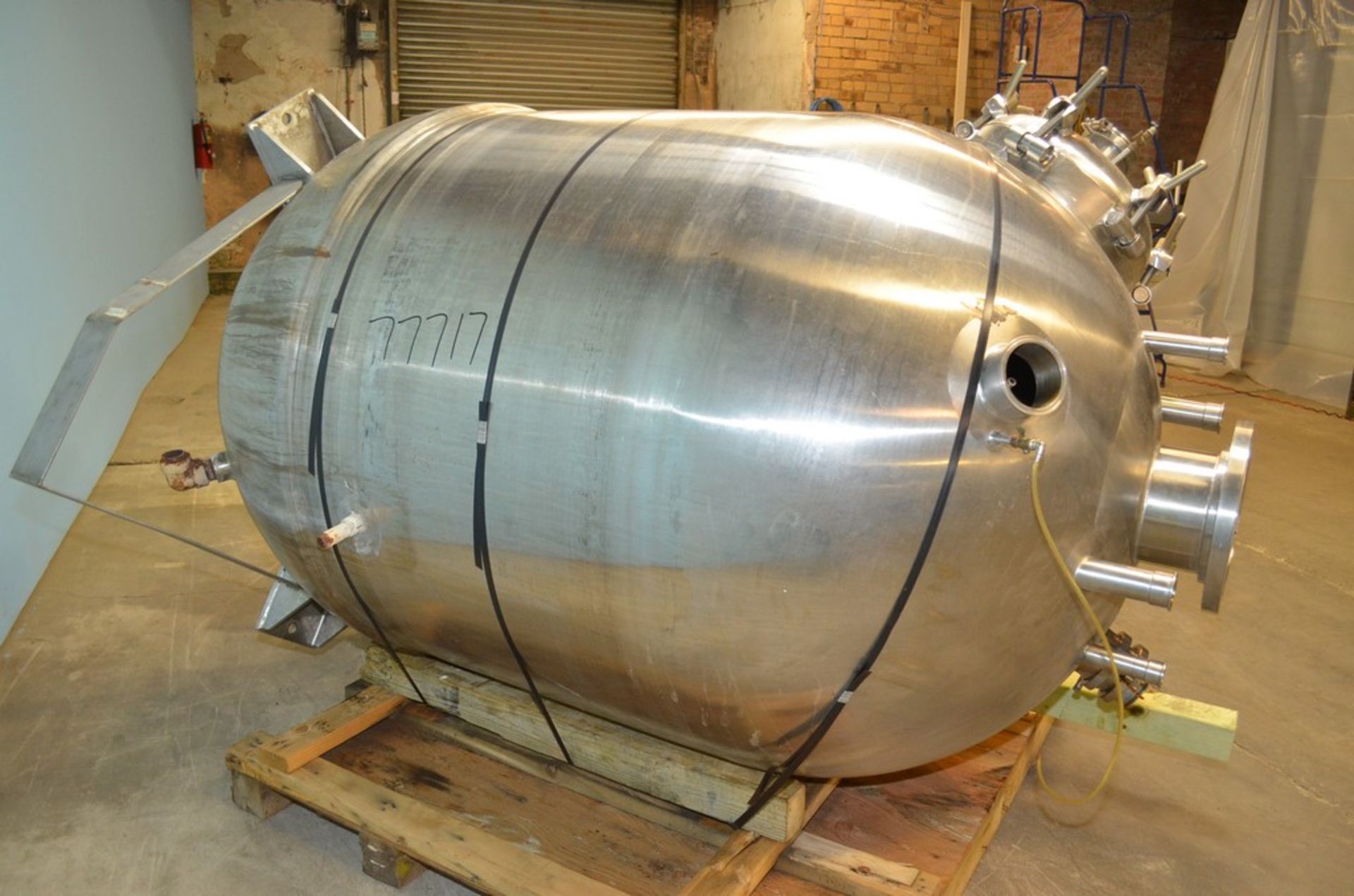 250 Gallon Hamilton Kettles HV S/S Vertical Jacketed Tank. Hemispherical Top and Bottom. 52 in - Image 7 of 12