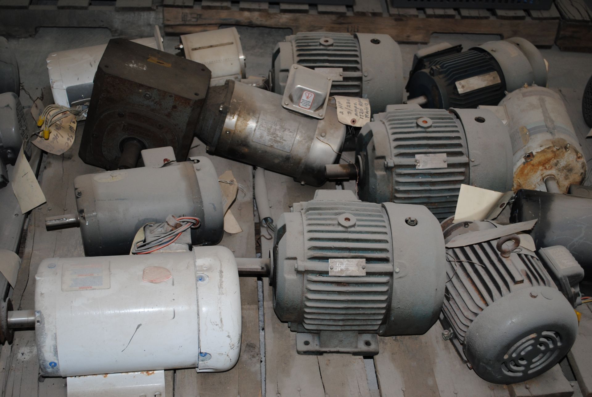 Lot - (36) Assorted Motors and (5) Gearhead Motors, (1) motor with Pump, Etc. on (4) Pallets - Image 3 of 5