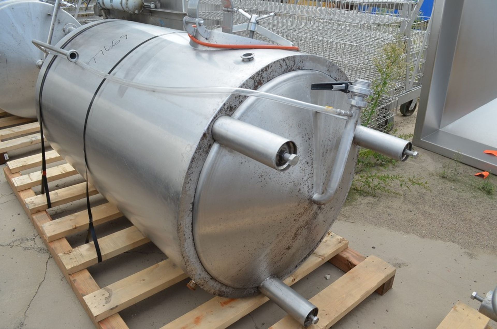 8.5 BBL (1,000 Liter/265 Gallons) Cote Manufacturing Vertical S/S Jacketed Brite Tank. Dome Top, - Image 3 of 11