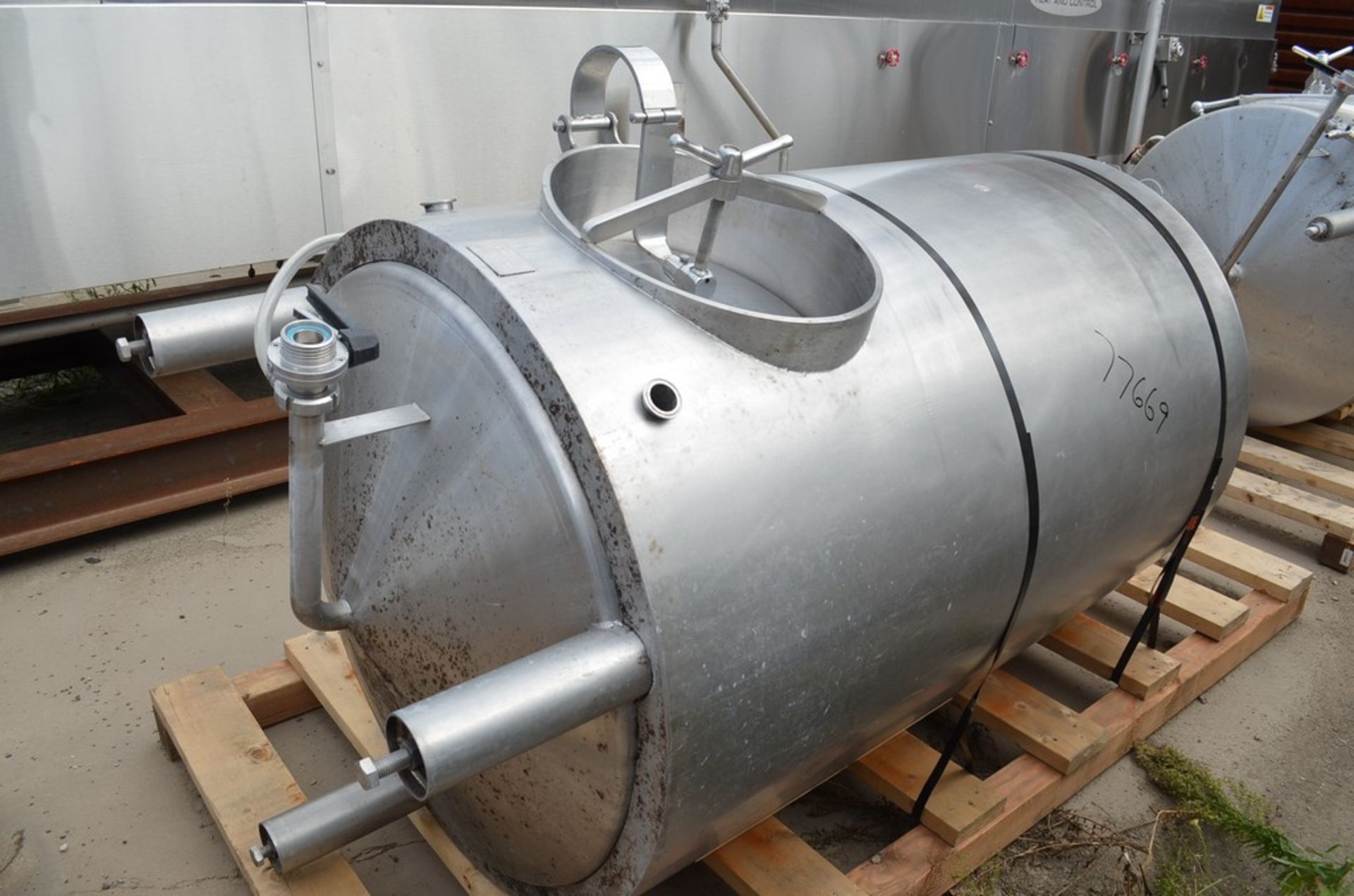 8.5 BBL (1,000 Liter/265 Gallons) Cote Manufacturing Vertical S/S Jacketed Brite Tank. Dome Top, - Image 10 of 11