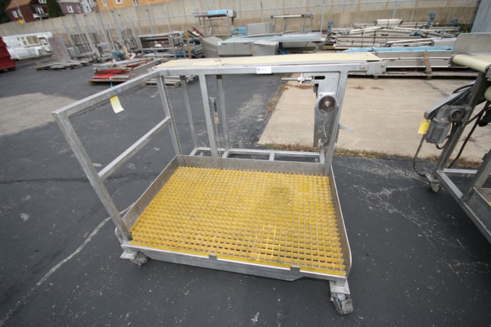 67" L x 54" W x 46" H S/S Belt Conveyor/Operator's Platform, with 13" Wide Belt (Note: No Drive