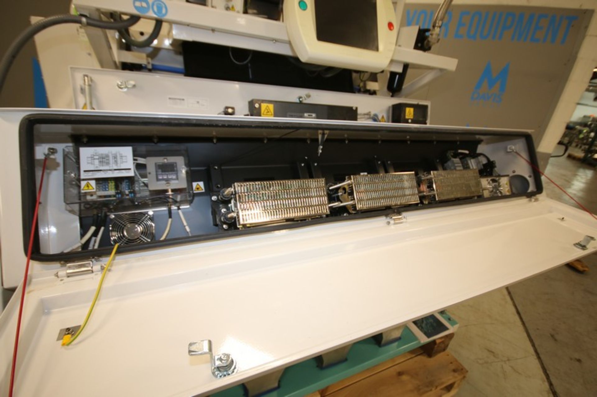 Buhler Optical Sorter, Model-Sorter Z,Model No. Z+1RBL, SN Z5961, with Touch Pad Display, 200- - Image 4 of 12