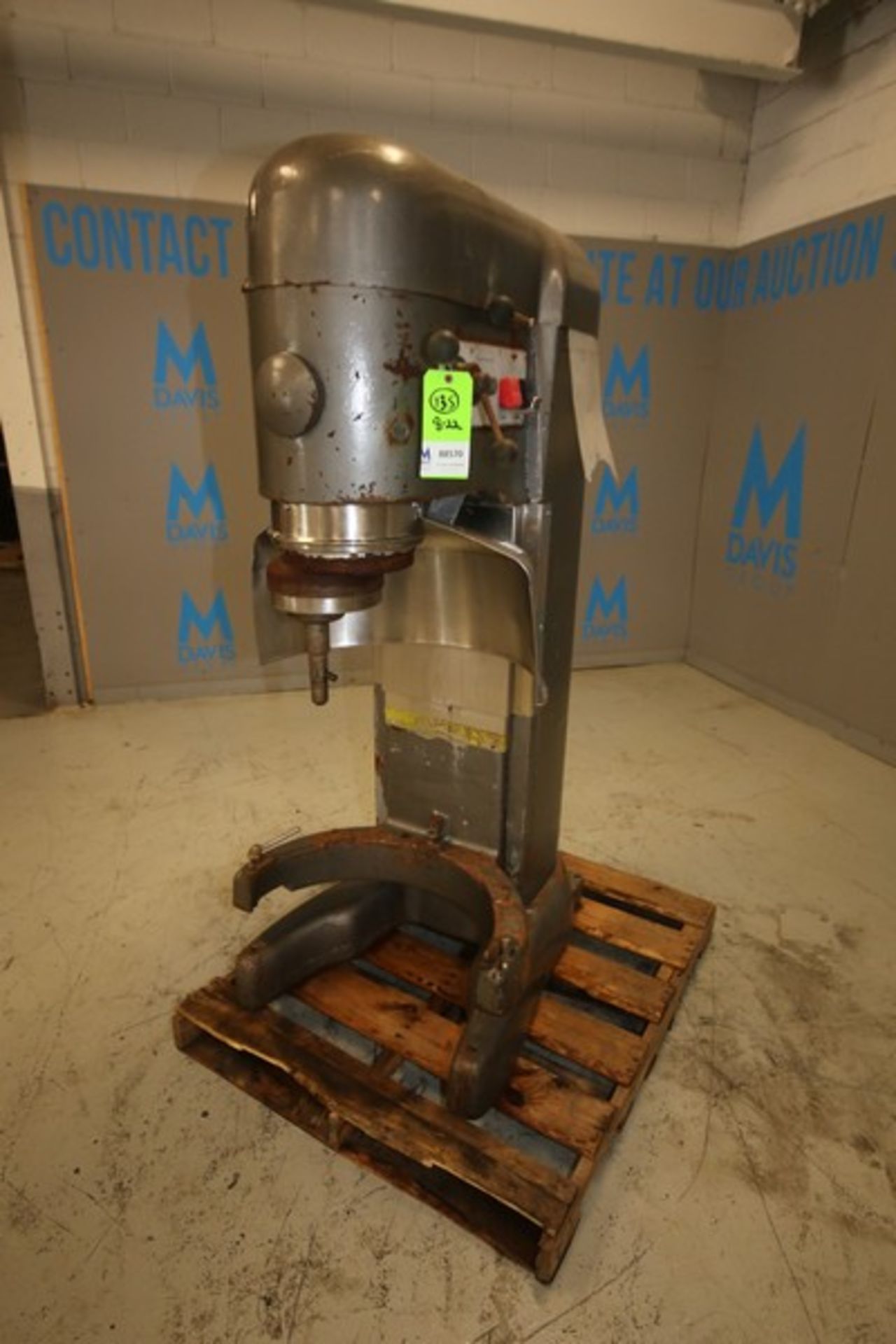 Hobart Vertical Mixer, Model V-1401, SN 11-308-265 Aprox. 5hp/1725 rpm(INV#88570)(Located @ the