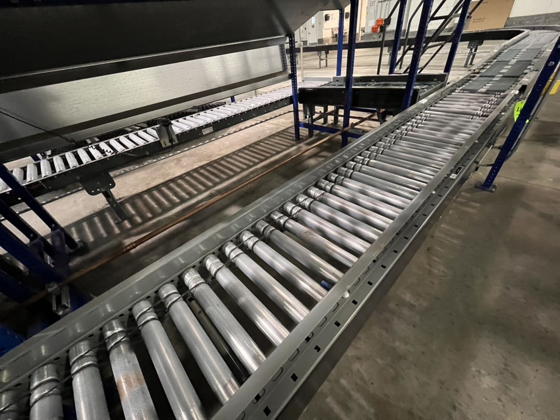 2020 HONEYWELL INTELLIGRATED ROLLER AND BELT POWER CONVEYOR, APPROX. 5,530 IN L X 15 IN W (SUBJECT - Image 13 of 36