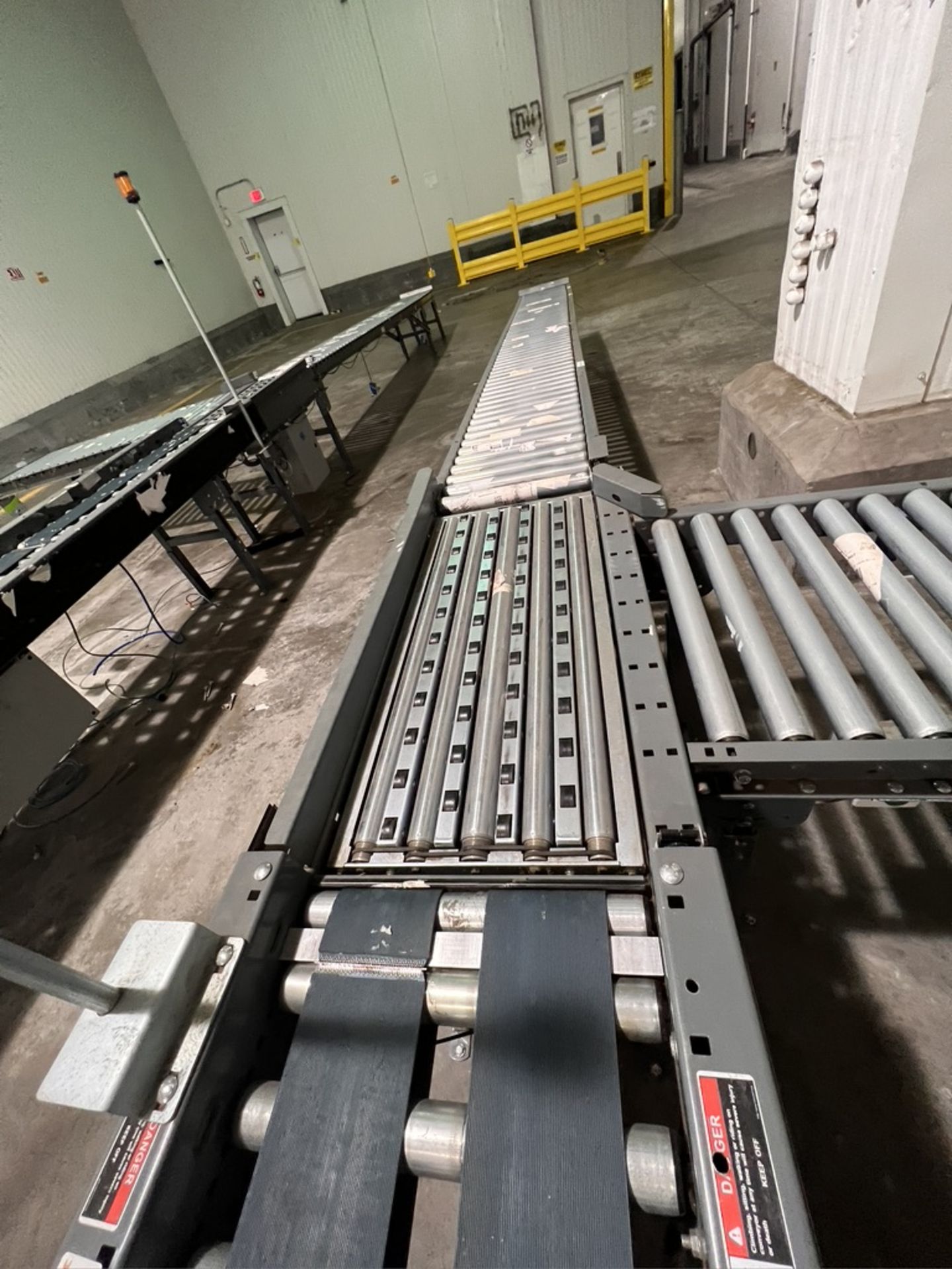 2020 HONEYWELL INTELLIGRATED ROLLER AND BELT POWER CONVEYOR, APPROX. 372 IN L X 15 IN W (SUBJECT - Image 4 of 14