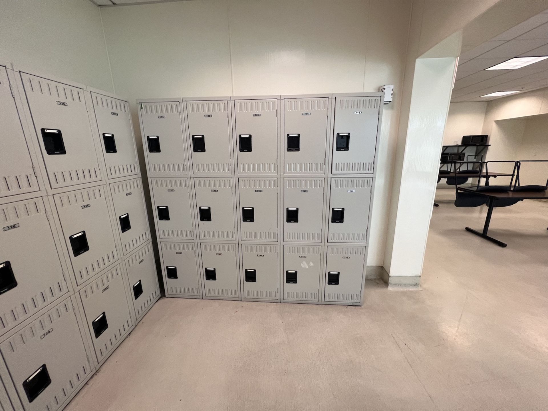 (3) SECTIONS OF LOCKERS WITH APPROX. (63) INDIVIDUAL LOCKERS (RIGGING & SIMPLE LOADING FEE $300.00) - Image 3 of 4