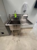 SINGLE BOWL S/S SINK, APPROX. 39 IN L (RIGGING & SIMPLE LOADING FEE $50.00) (NOTE: DOES NOT INCLUDE