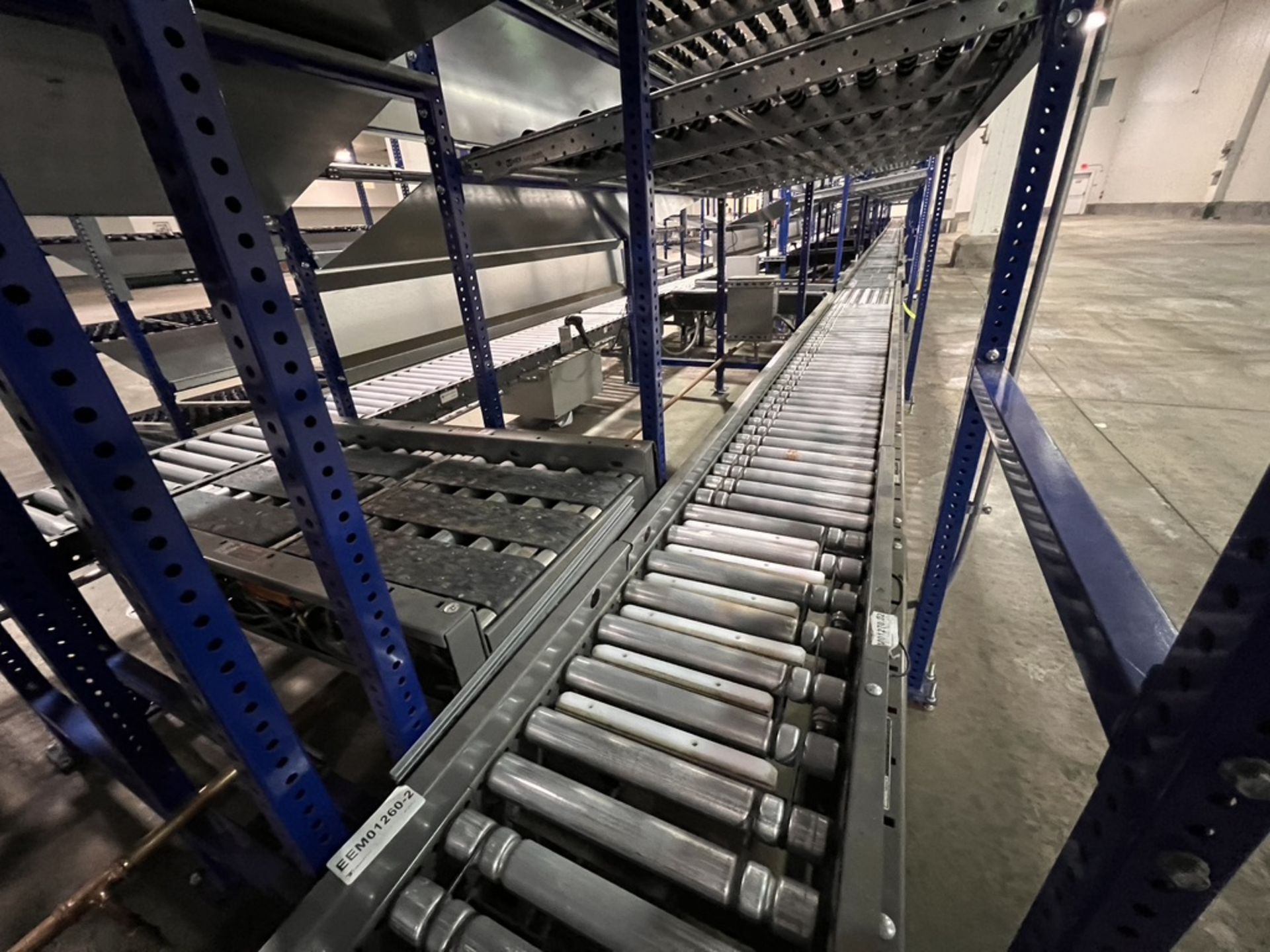 2020 HONEYWELL INTELLIGRATED ROLLER AND BELT POWER CONVEYOR, APPROX. 5,530 IN L X 15 IN W (SUBJECT - Image 6 of 36