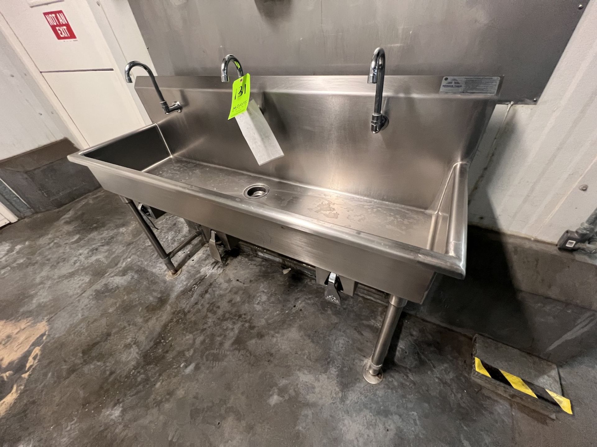 ADVANCE TABCO S/S SINK, APPROX. 58 IN L (RIGGING & SIMPLE LOADING FEE $100.00) (NOTE: DOES NOT - Image 3 of 5