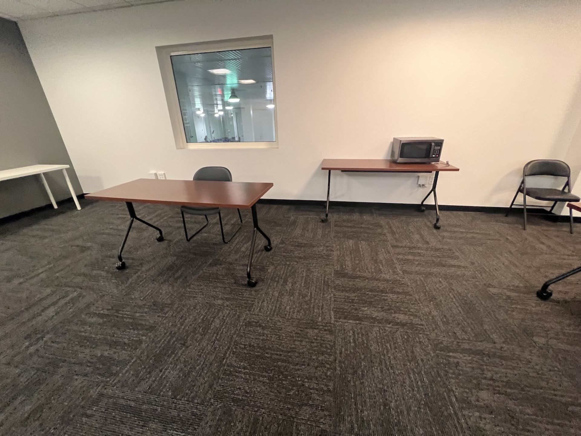 (8) HON FOLDING OFFICE TABLES AND (3) CHAIRS (RIGGING & SIMPLE LOADING FEE $75.00) (NOTE: DOES NOT - Image 3 of 4