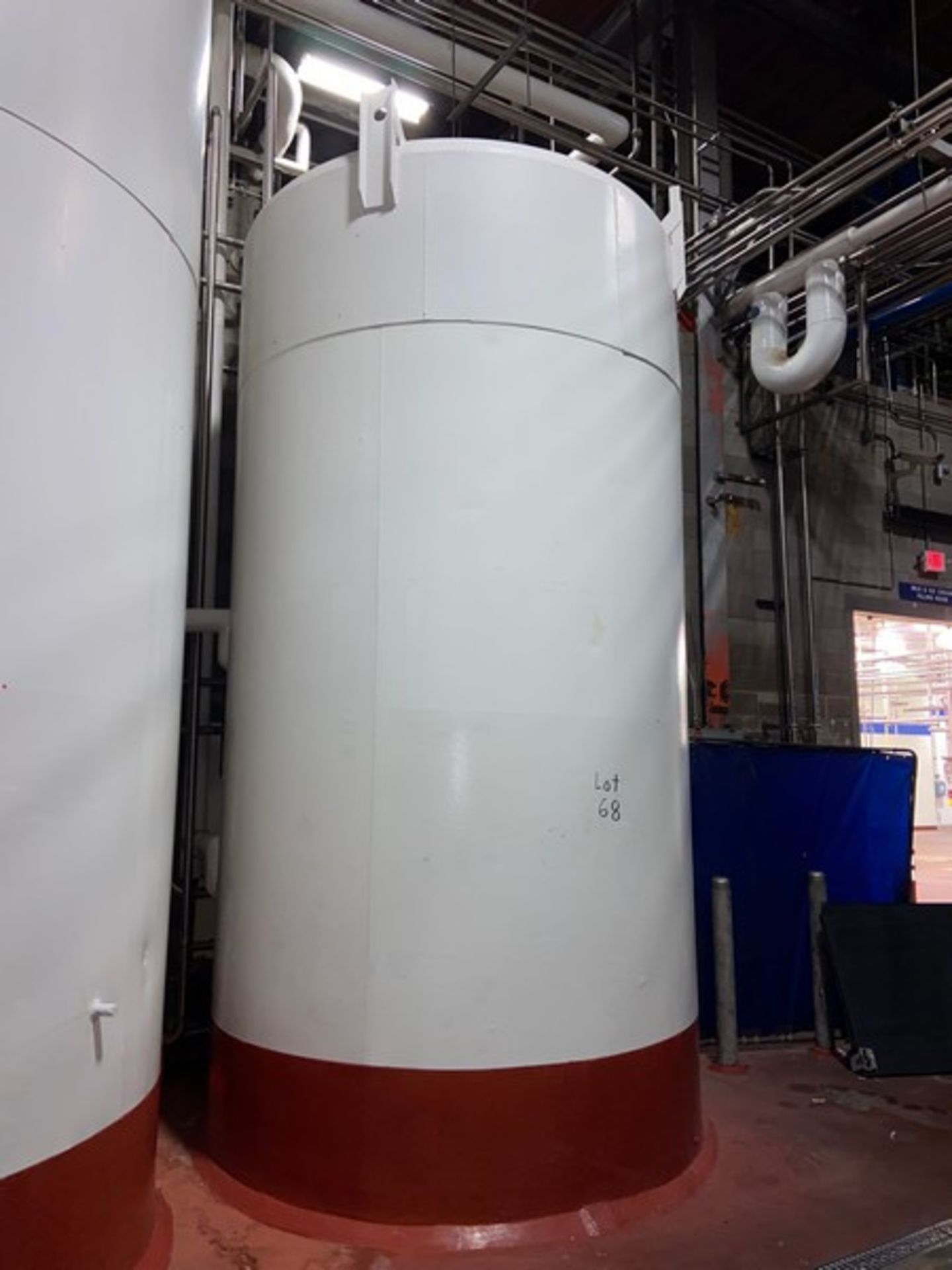 St. Regis 3,000 Gal. Jacketed S/S Silo, S/N 3913, with Horizontal Agitation with S/S Clad Motor,