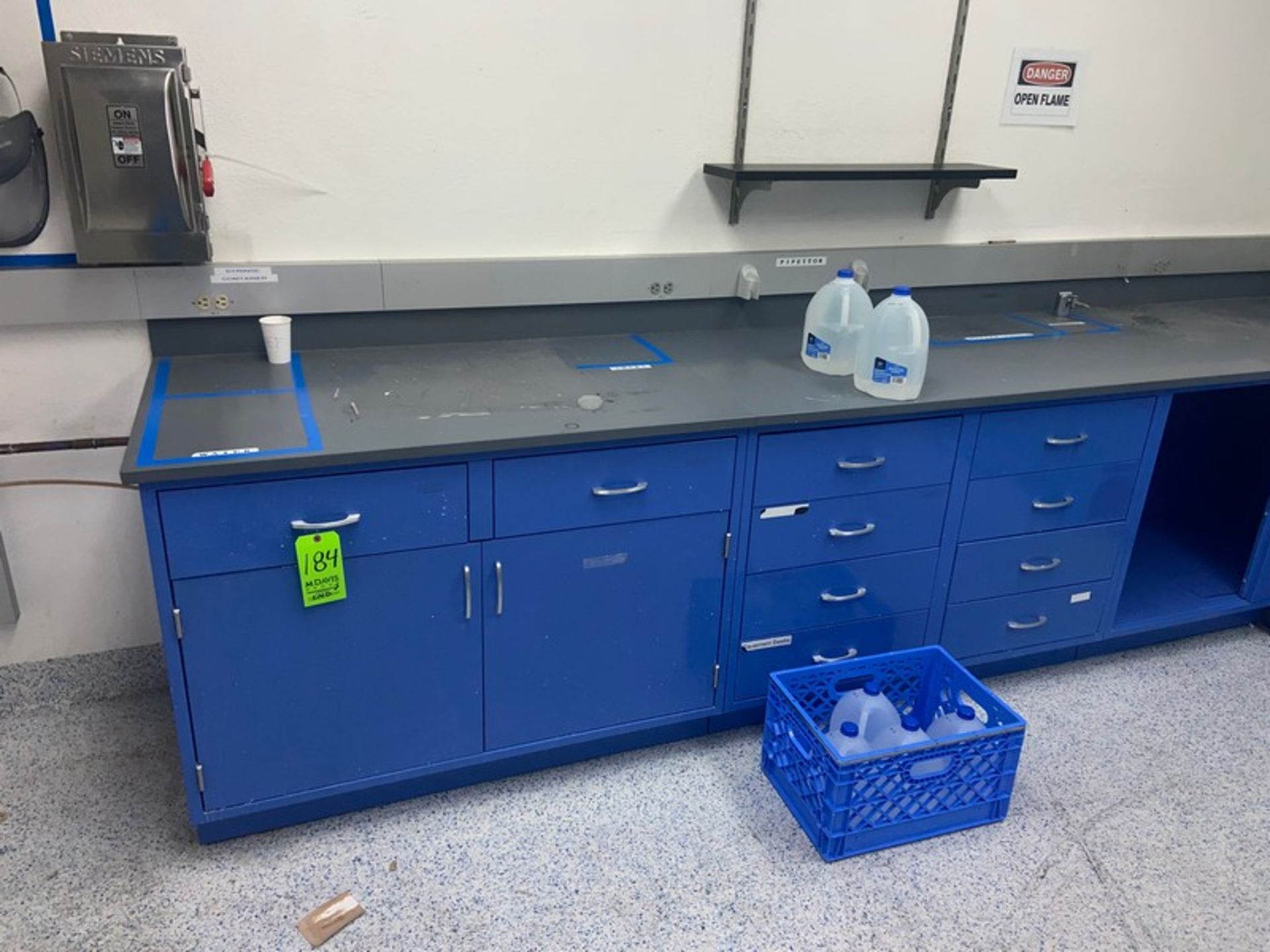 Lab Counter, L-Type, with Counter Top & Bottom Storage (LOCATED IN LOS ANGELES, CA) (RIGGING, - Image 3 of 3