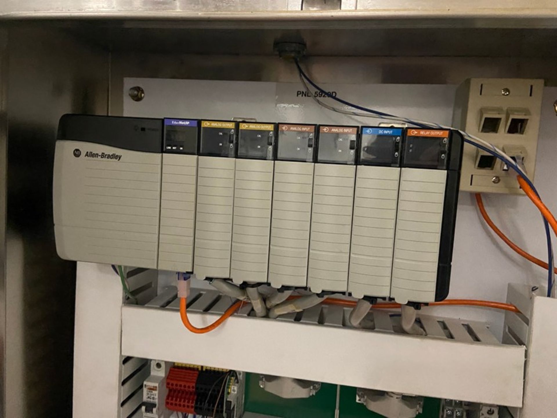 S/S Control Panel, with Allen-Bradley 7-Slot PLC & Other Components, Wall Mounted Panel (NOTE: Works - Bild 2 aus 3