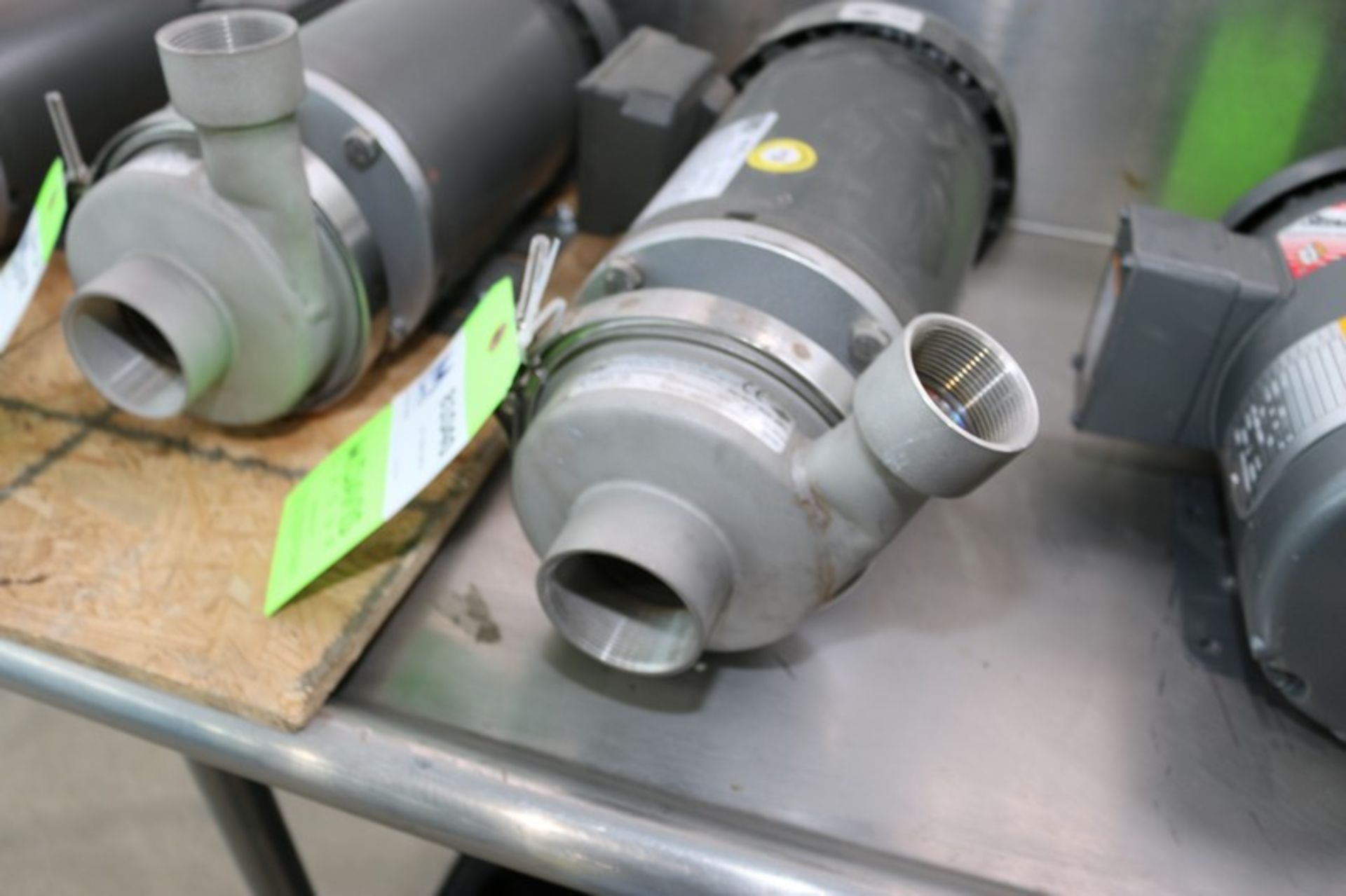 (1) NEW WEG 3 hp Pumps, M/N 00336ES3EF56C, 208-230/460 Volts, 3 Phase, with Aprox. 2-1/4" x 2" - Bild 3 aus 4