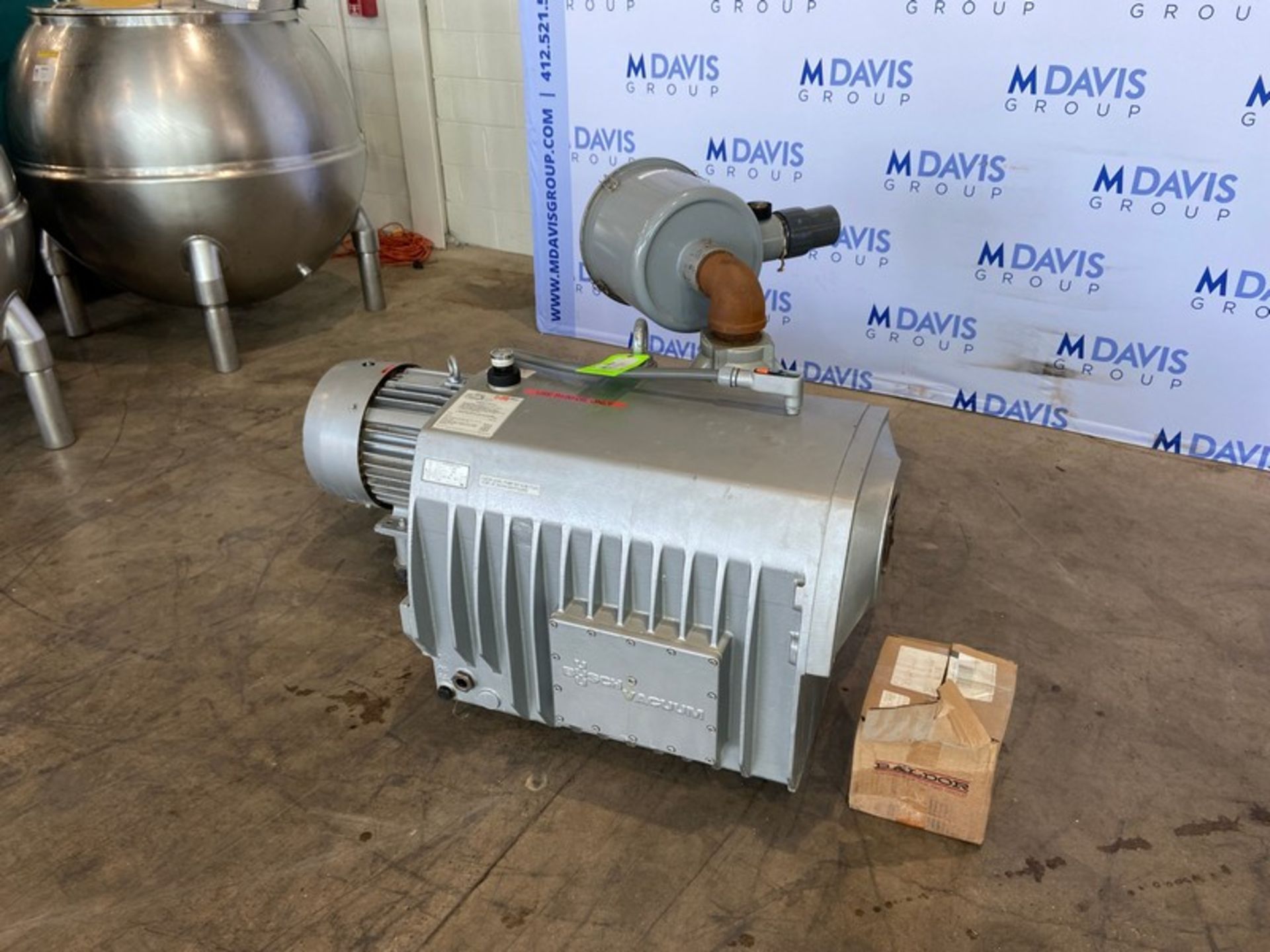 Buusch 15 hp Vacuum Pump,-Type RC0400B0331004, S/N C6118, with Toshiba 1160 RPM Motor, 208-230/460