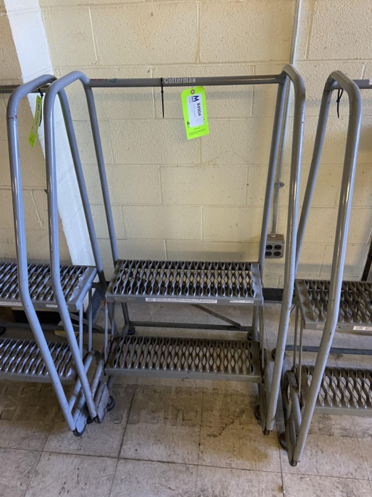 Cotterman 450 lb. Portable Stairs(INV#84903)(Located @ the MDG Showroom 2.0 in Monroeville, PA)( - Bild 3 aus 3