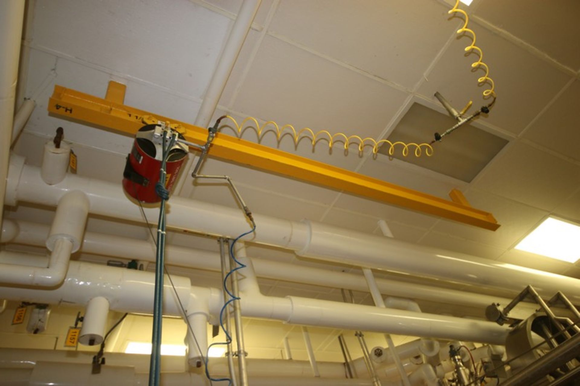 Knight 225 lbs. Capacity Pneumatic Overhead Hoist(NOTE: Does Not Include Cross Beam & Missing Hand