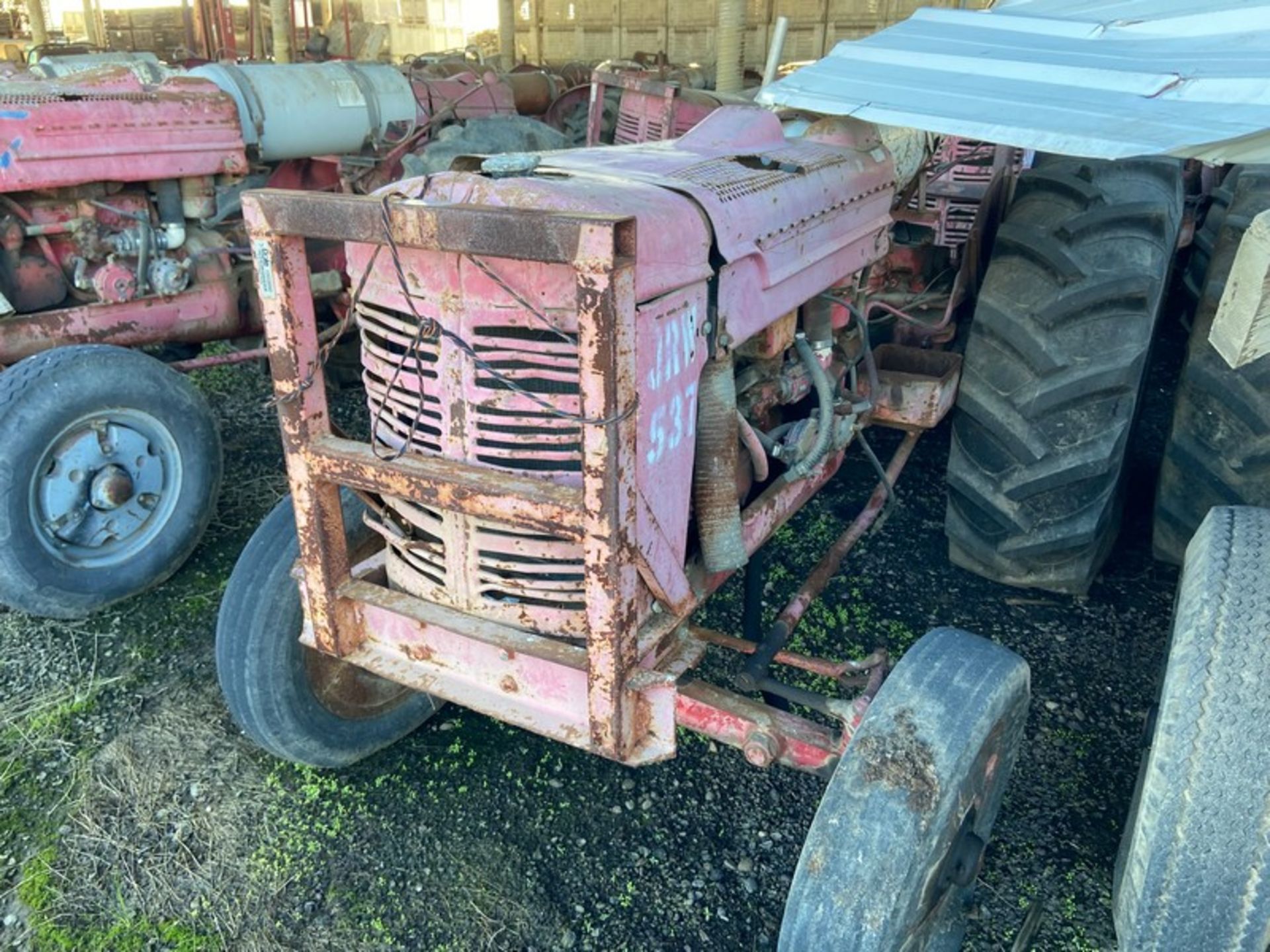 JRW Tractor (Unit 537)(LOCATED IN ATWATER, CA) - Image 2 of 3