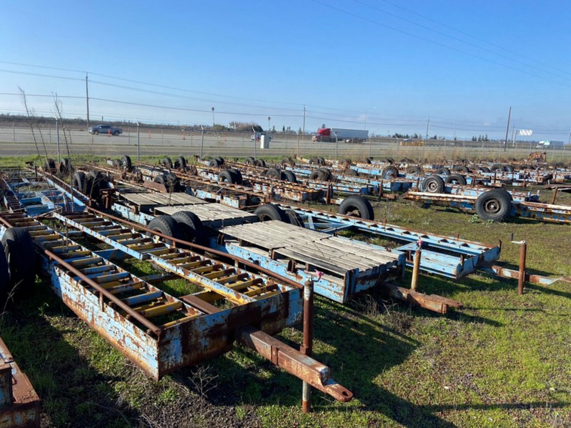 Peach Trailer (LOCATED IN ATWATER, CA) - Image 2 of 3