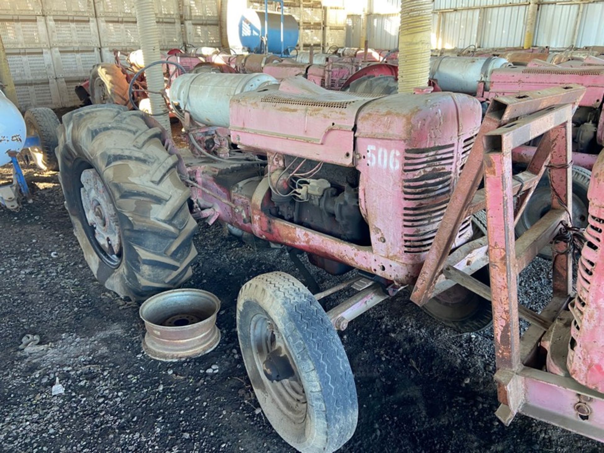JRW Tractor (Unit 506) (LOCATED IN ATWATER, CA)