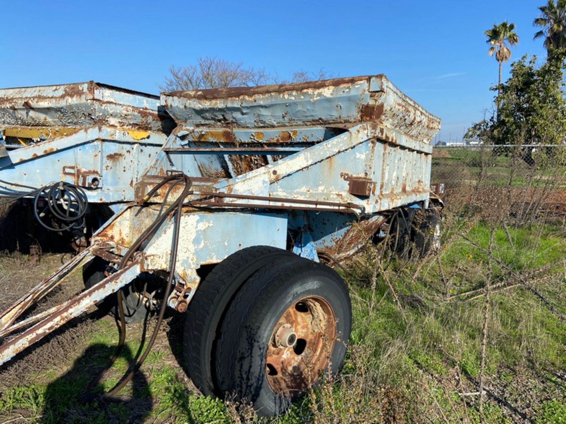 Farm Trailer (LOCATED IN ATWATER, CA) - Image 2 of 2