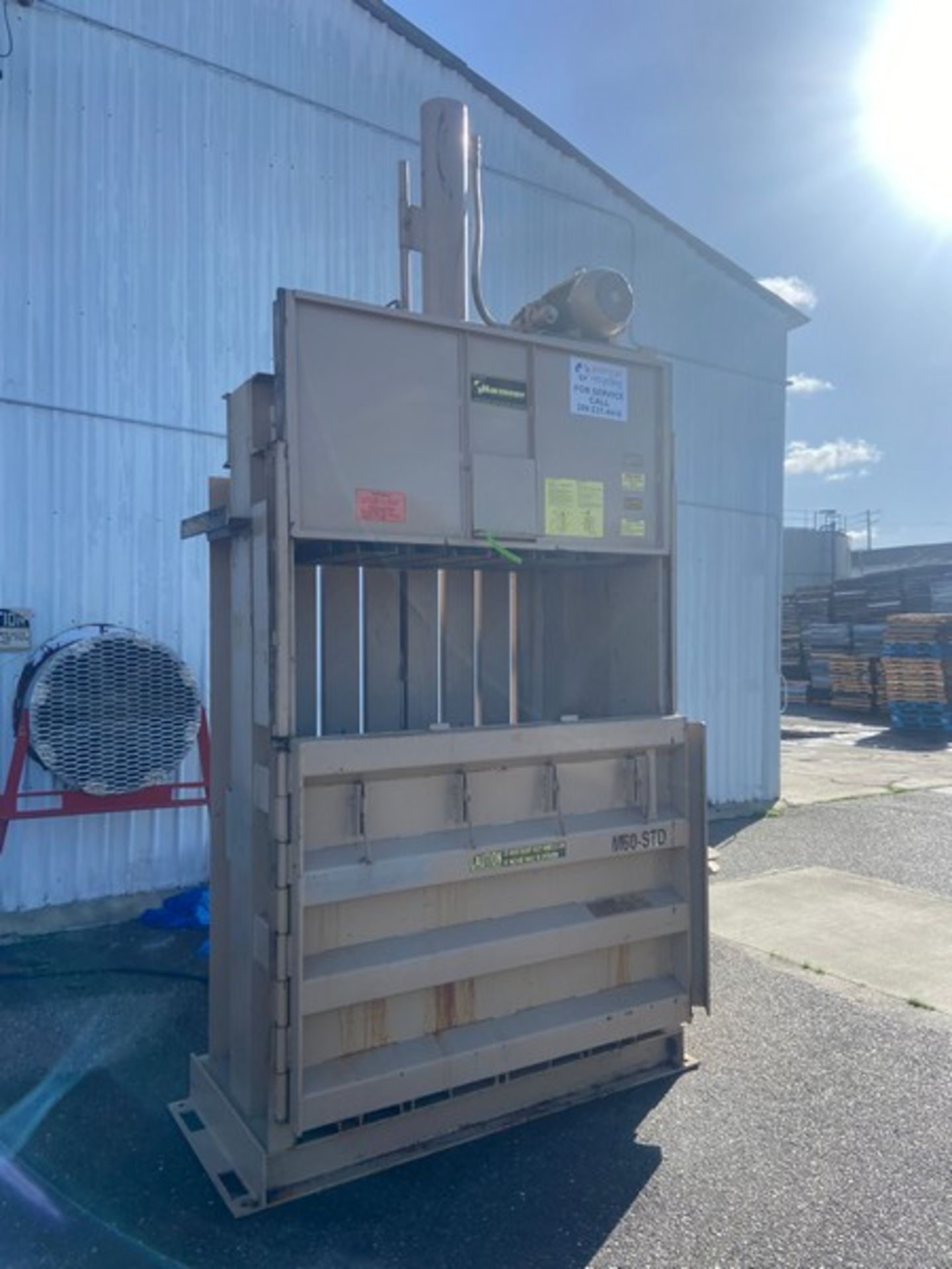 Harmony Vertical Baler, Front Loaded with Top Mounted Hydraulic Unit (LOCATED IN ATWATER, CA) - Image 2 of 5