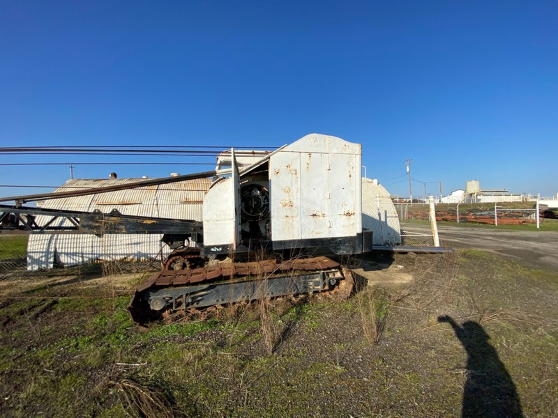 Outdoor Crane with Track Undercarriage (LOCATED IN ATWATER, CA) - Image 2 of 5