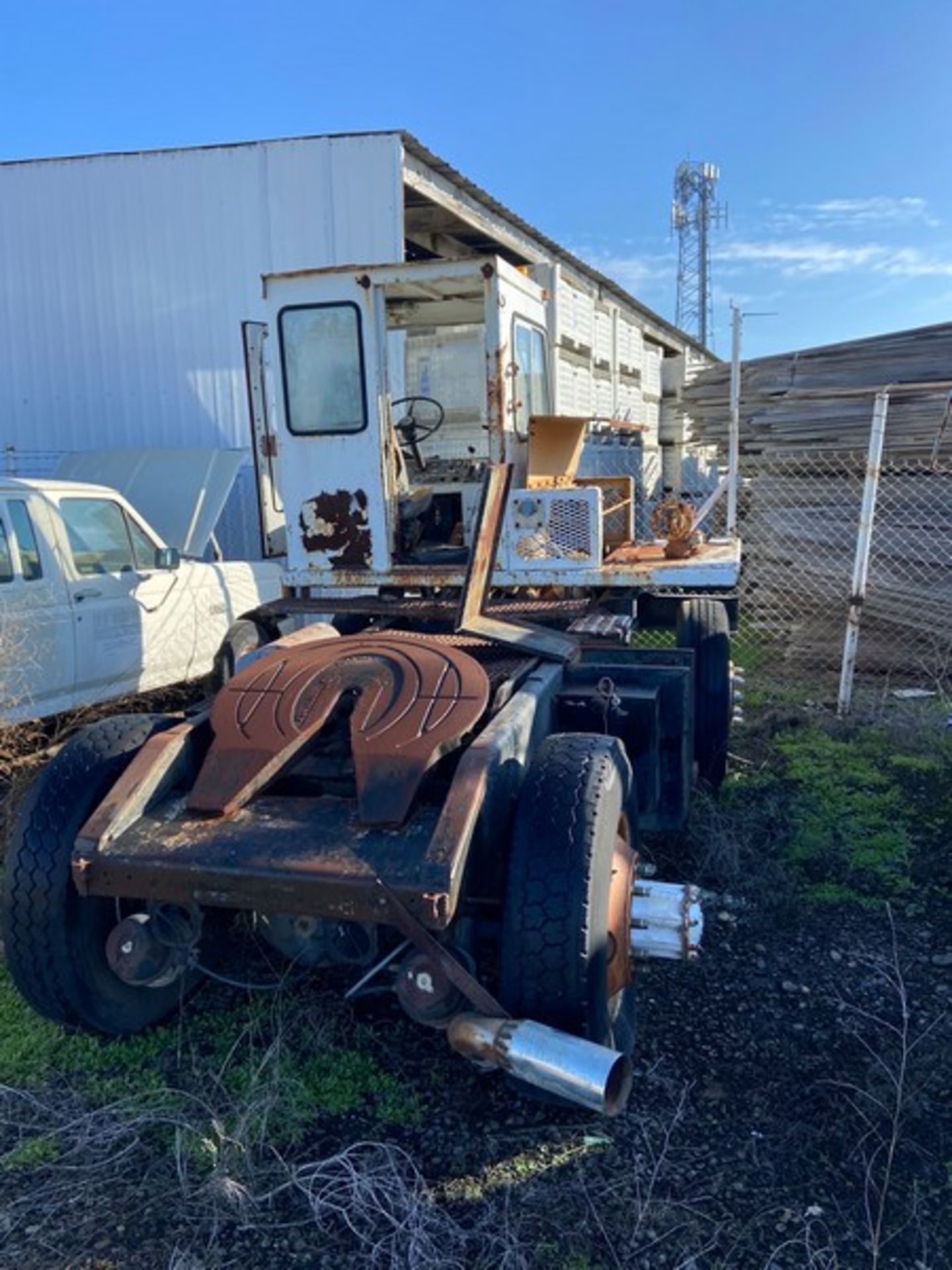 Yard Jockey Truck (LOCATED IN ATWATER, CA)