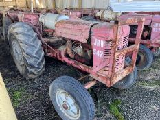 JRW Tractor (Unit 542)(LOCATED IN ATWATER, CA)