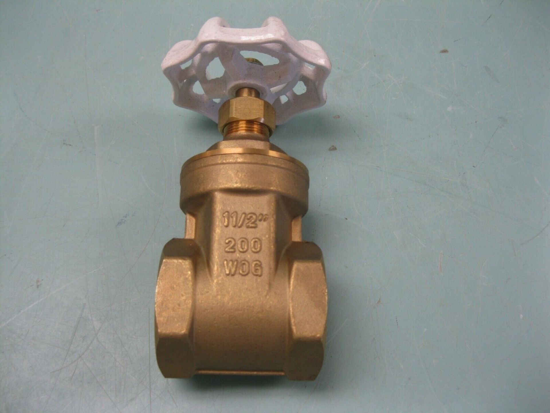 Lot of (25) 1-1/2" NPT Stockham 200# Bronze LFB-103 Gate Valve Lead Free NEW (Located Springfield, - Image 2 of 7