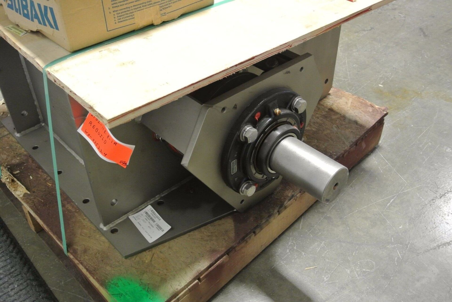 27" X 20 " UNITED CONVEYOR CRUSHER GRINDER MODEL 2102 (Located Springfield, NH) (Loading Fee $50) - Image 4 of 8