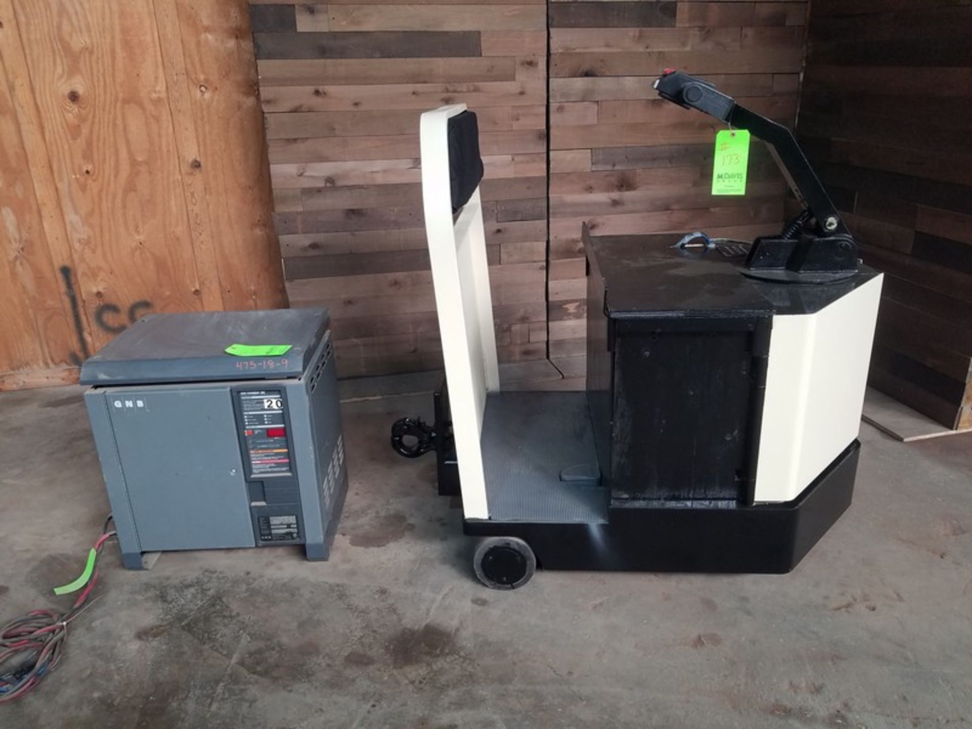 Crown Tuger, Model 200TWR, S/N 6A112719 with 24 Volt Battery Charger (Located Fort Worth, TX) (