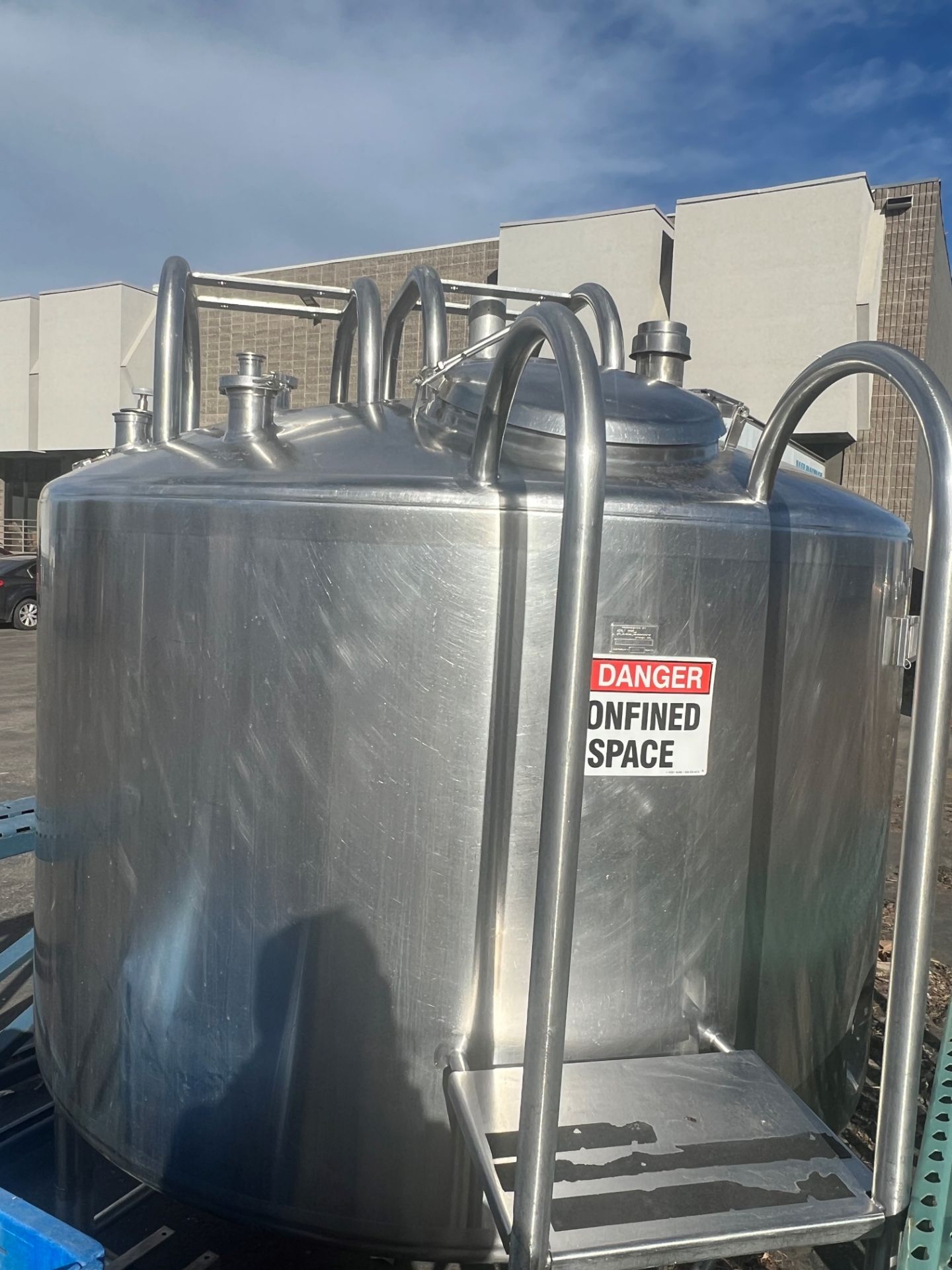 DCI 800 Gal. S/S Jacketed Tank, Aprox. 8' Hight x 6" Diameter (Load Fee $250) (Located Denver,