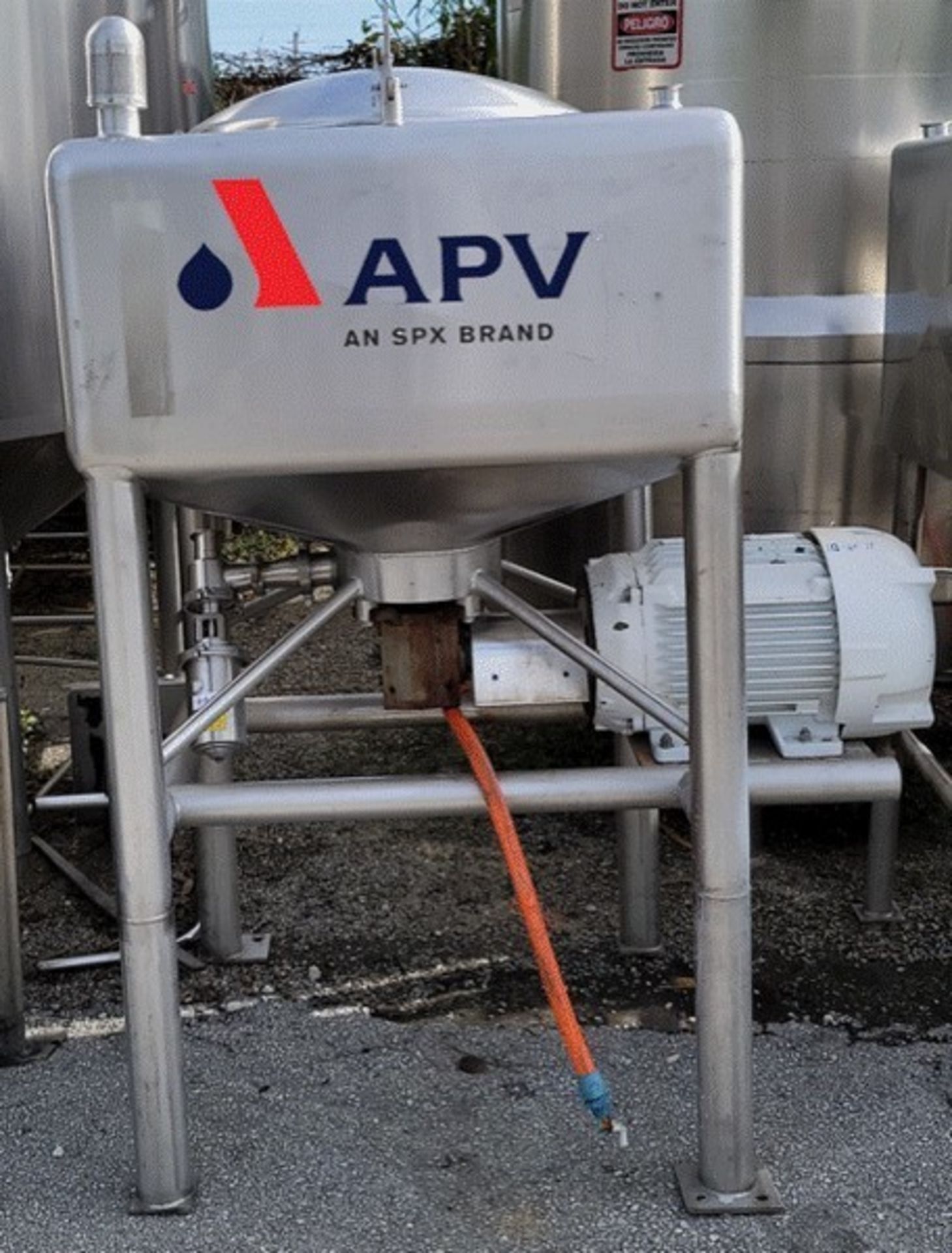 APV 100 Gal. S/S Liquiverter, Model CLV-100 with CIP Sprayball, Side Driven 25 hp Motor, 3 Phase, 60