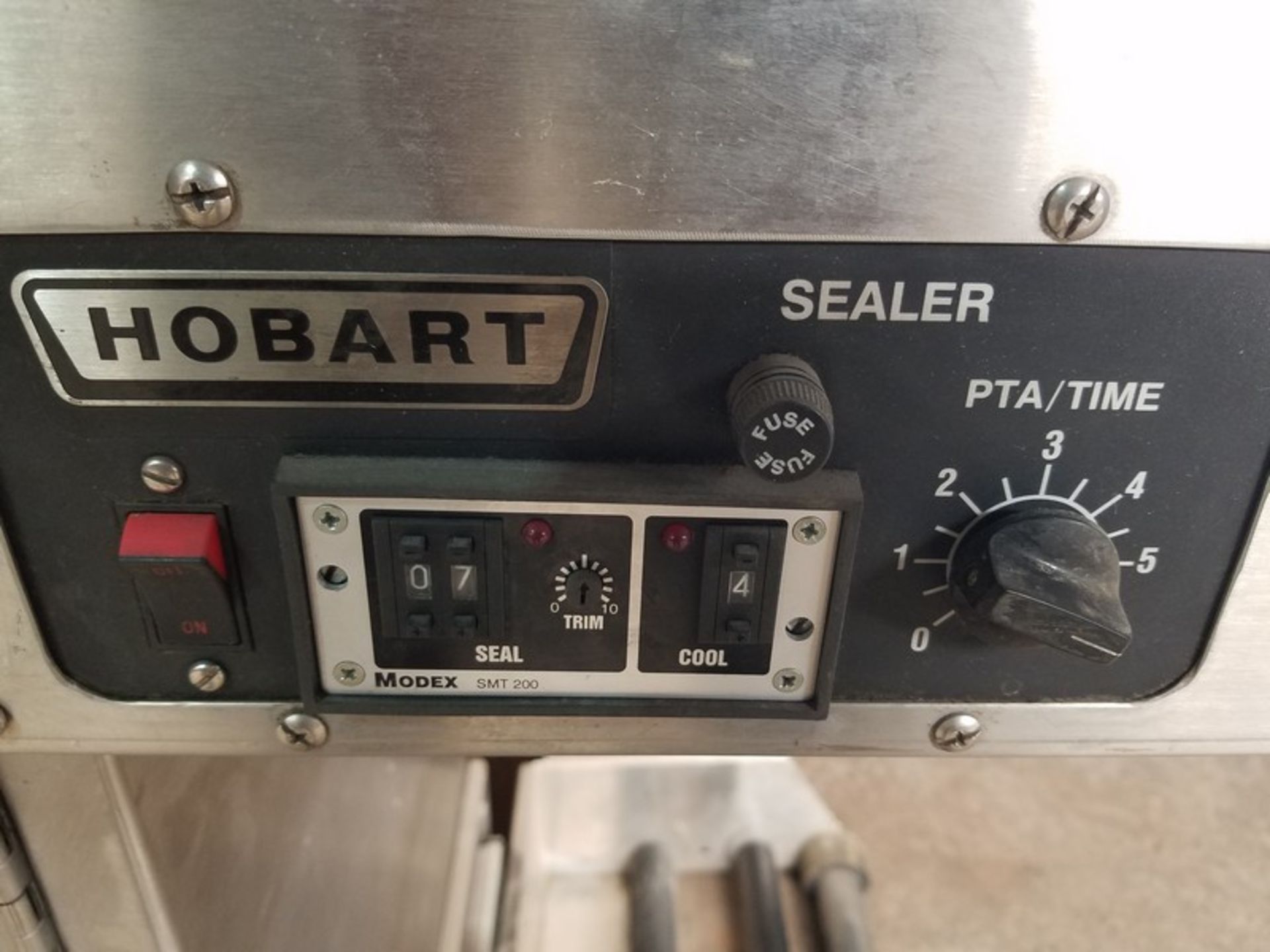 Hobart S/S L-Bar Sealer, S/N 1730LB-1, Volt 115 (Located Fort Worth, TX) (Loading Fee $ ) - Image 4 of 4