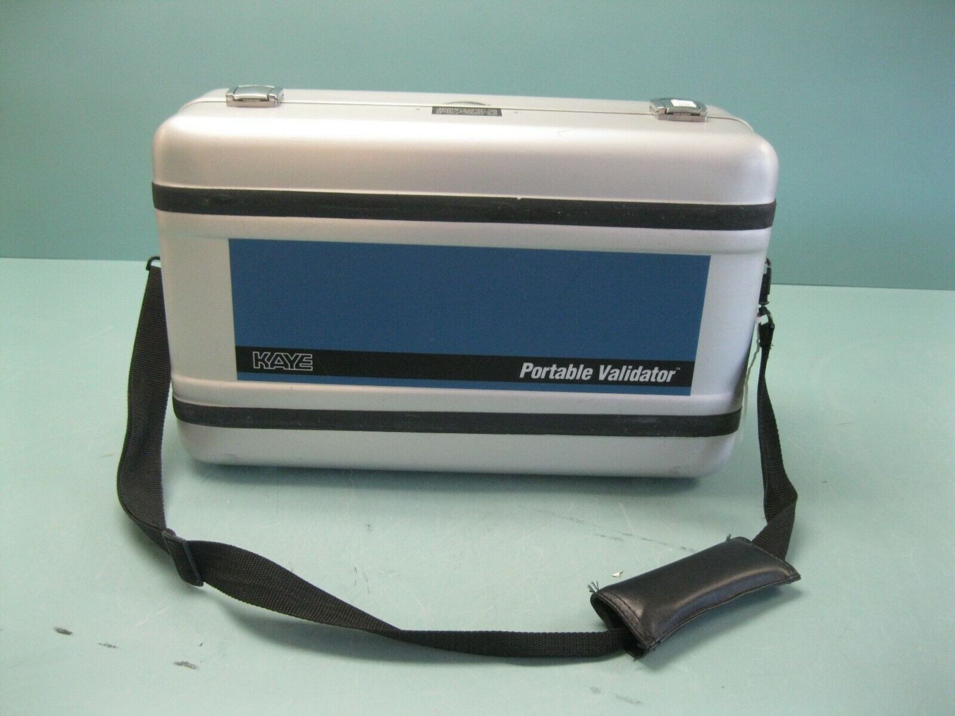Kaye Portable Validator (Located Springfield, NH) (Loading Fee $25) (NOTE: Packing and Palletizing