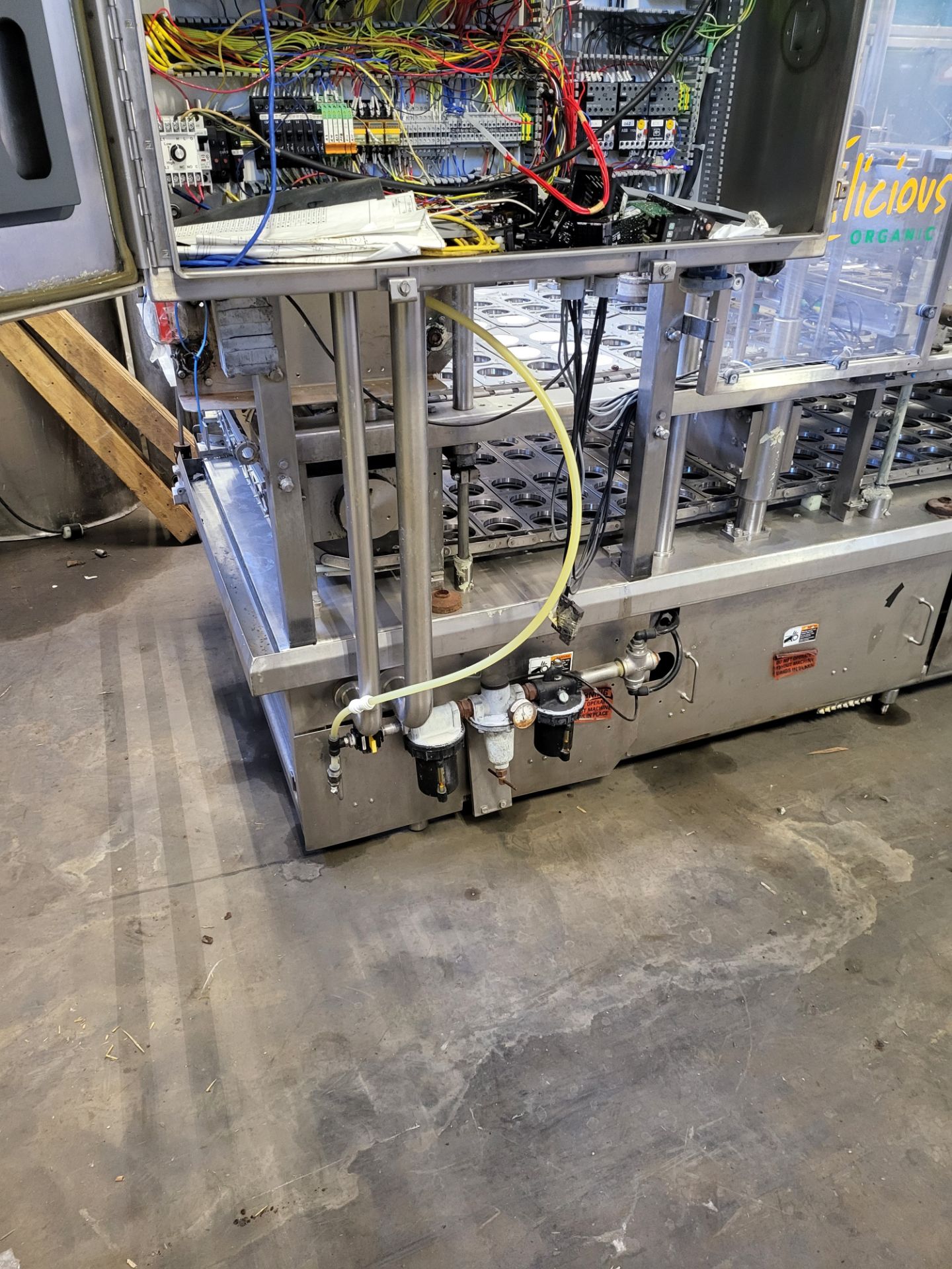 MODERN PACKAGING CUP FILLER, 6-WIDE, ALLEN BRADLEY SLC CPU PLC (LOCATED LEOMINSTER, MA) - Image 5 of 13