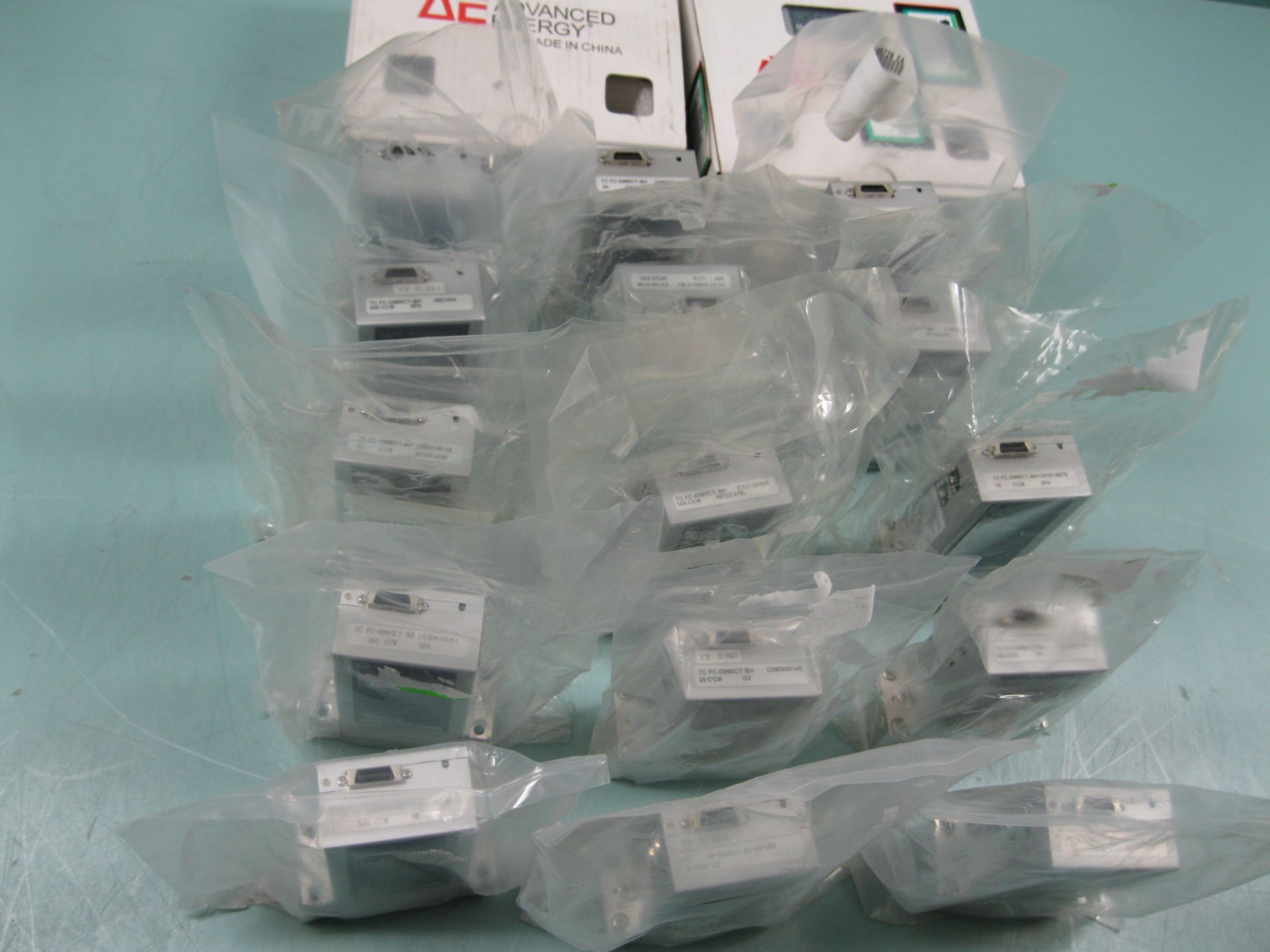 Lot of (19) Aera Mass Flow Controller NEW (Located Springfield, NH) (Loading Fee $25) - Image 2 of 3