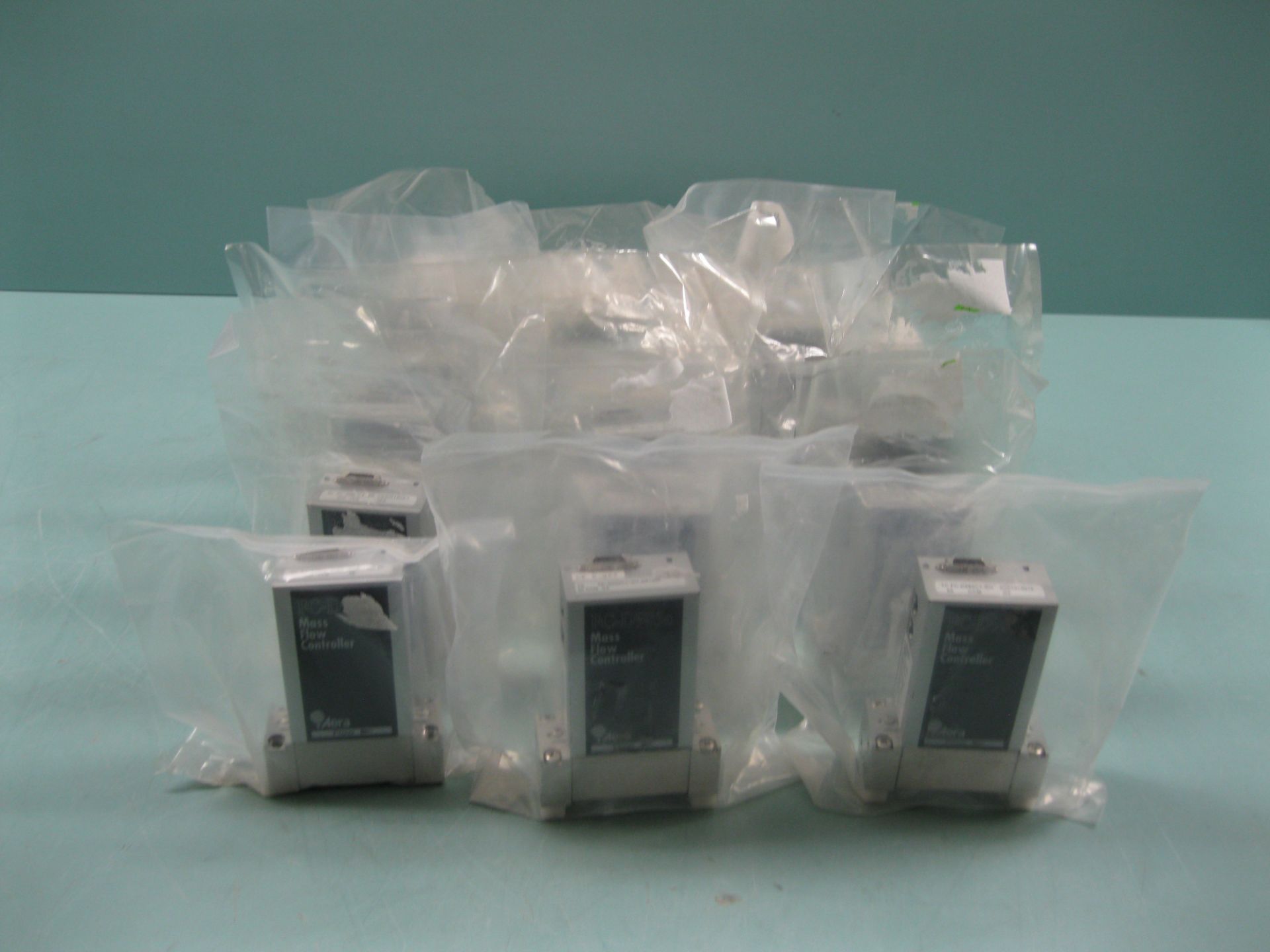 Lot of (19) Aera Mass Flow Controller NEW (Located Springfield, NH) (Loading Fee $25)