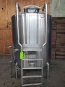 A & B 824 Gal. Enclosed S/S Process Tank, Model S800 GVSST, S/N 50916301, Year 2005 (Located Fort