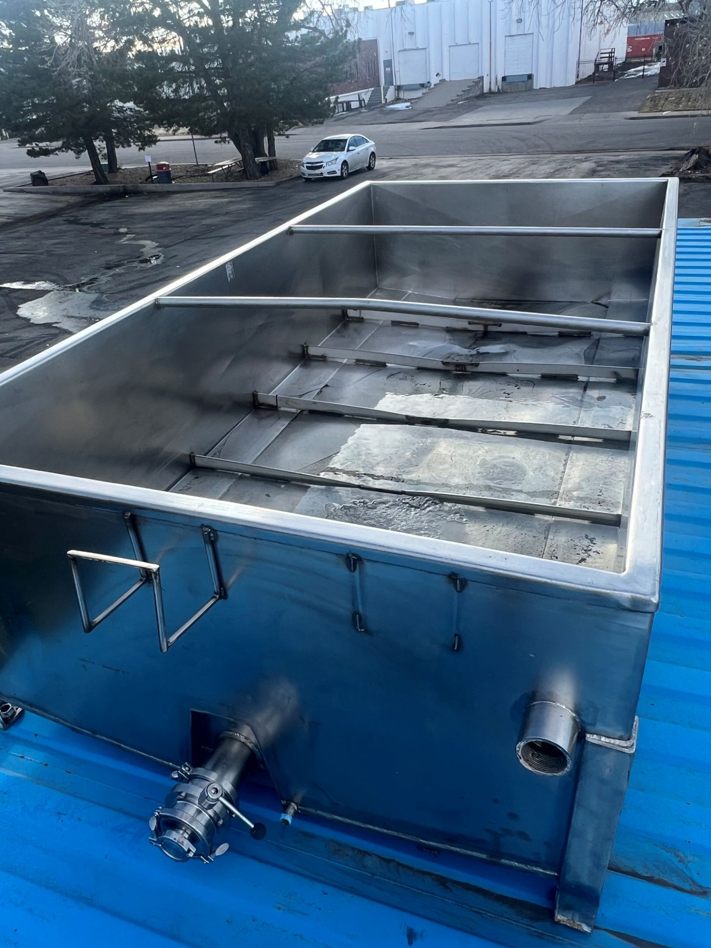 Aprox. 10 x 5 x 3 Open Top Tank (Loading Fee $200) (Located Denver, CO 80239) - Image 2 of 2