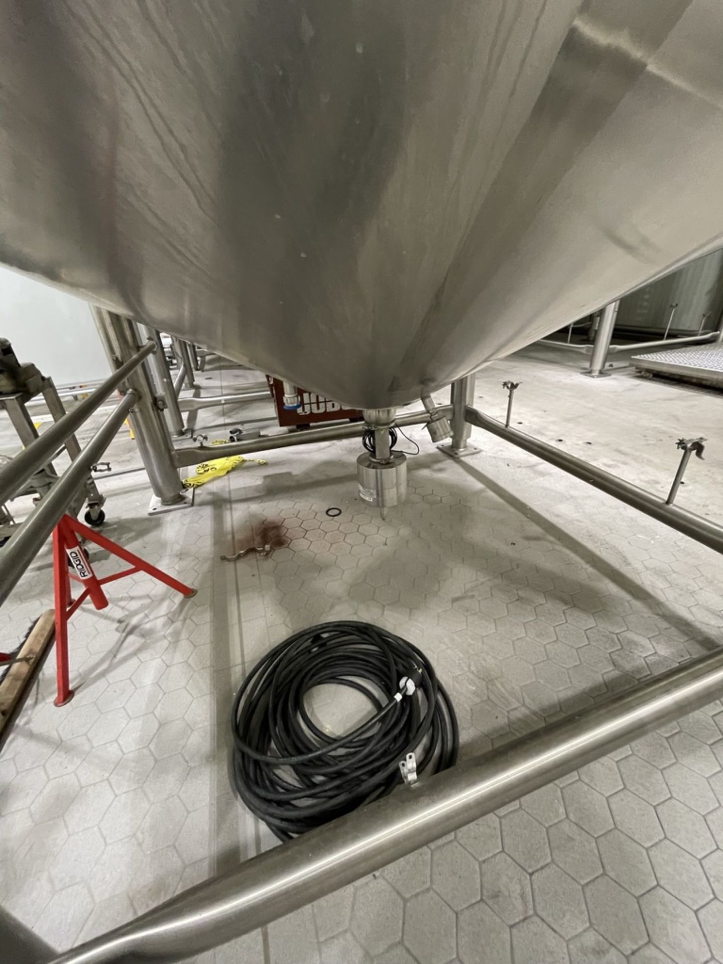 2017 FELDMEIER 7,500 GALLON FERMENTER / PROCESSOR, TOP-MOUNT SWEEP SCRAPE AGITATION, S/N 17E0011, - Image 20 of 29