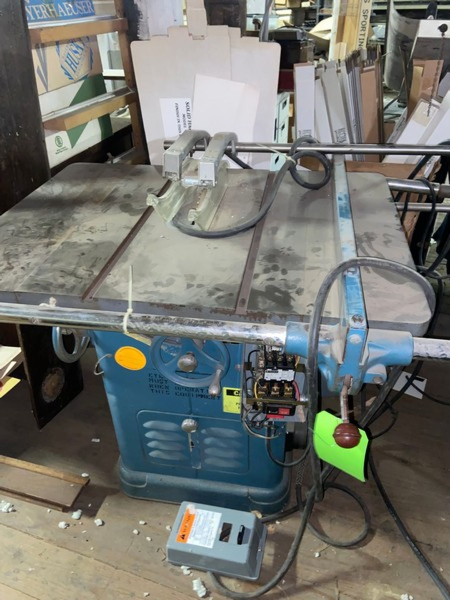 Delta Unisaw Table Saw, with Blade (LOCATED IN PITTSBURGH, PA)