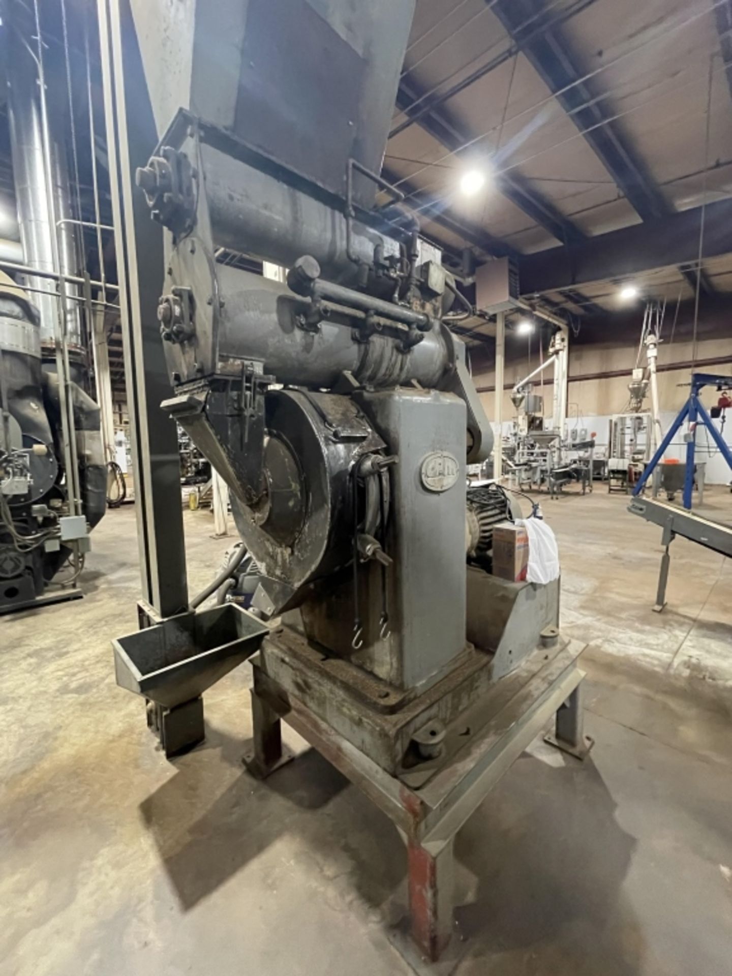 CALIFORNIA PELLET MILL, MODEL 25 M FR 382555, VERTICAL SPINDLE RECIPROCATING PELLET MILL, POWERED - Image 3 of 12