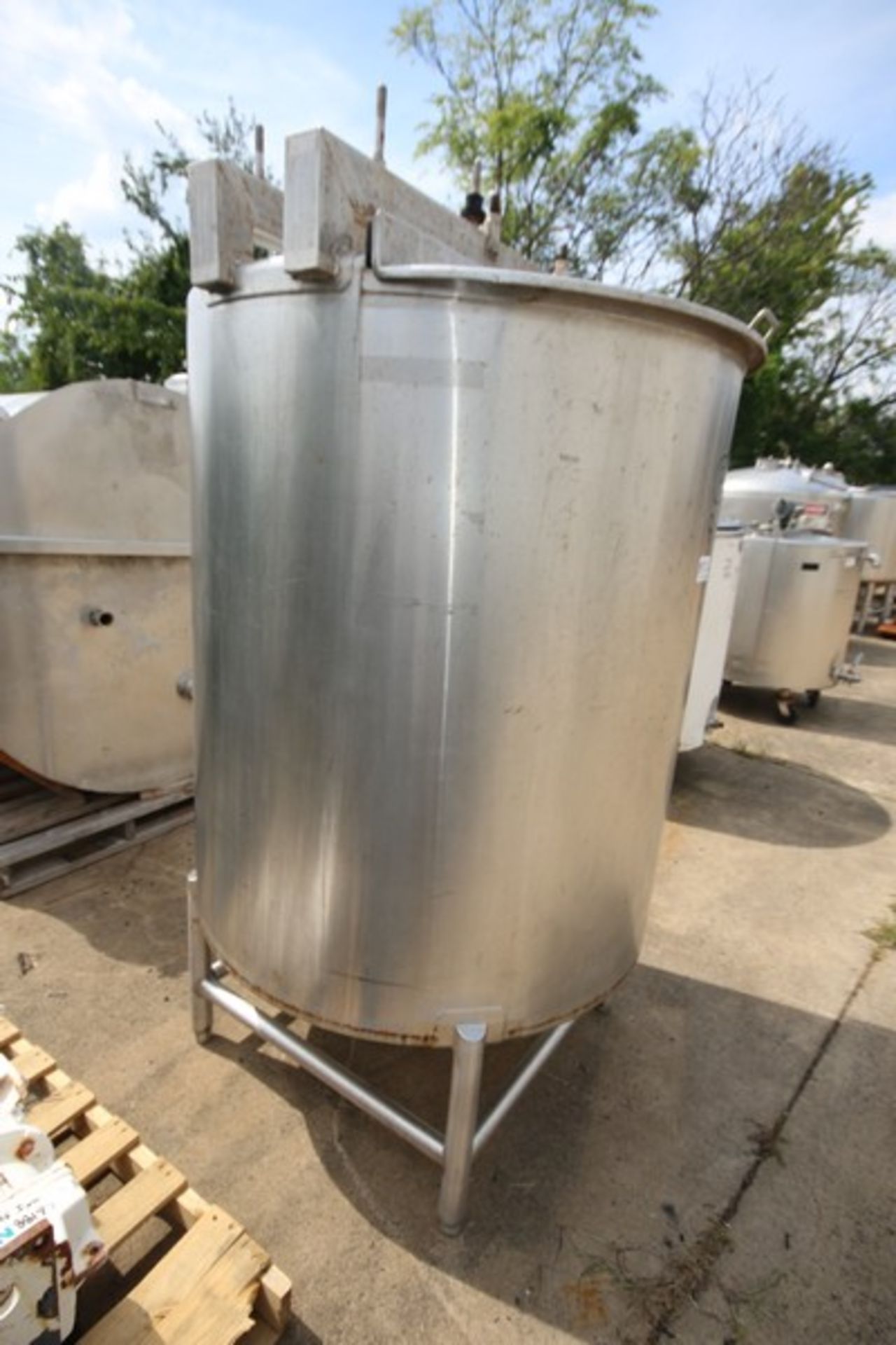 Aprox. 400 Gallon Vertical S/S Mix Tank, with Brawn Agitator Drive Motor, 3hp/1750 rpm 230/460V 3 - Image 4 of 8